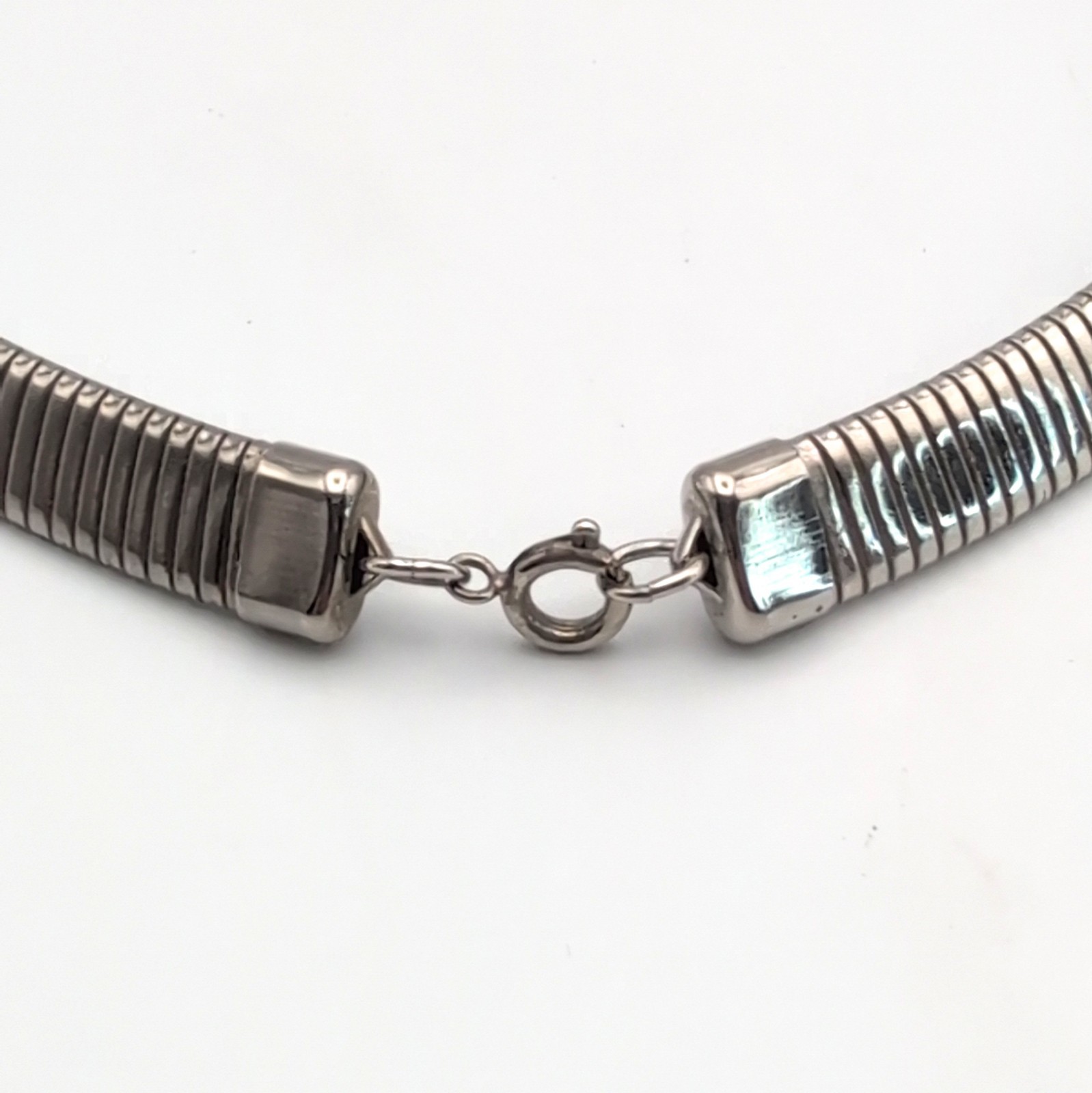 Silver Tone Omega Mesh Chain Flex Stretch Snake Collar Necklace