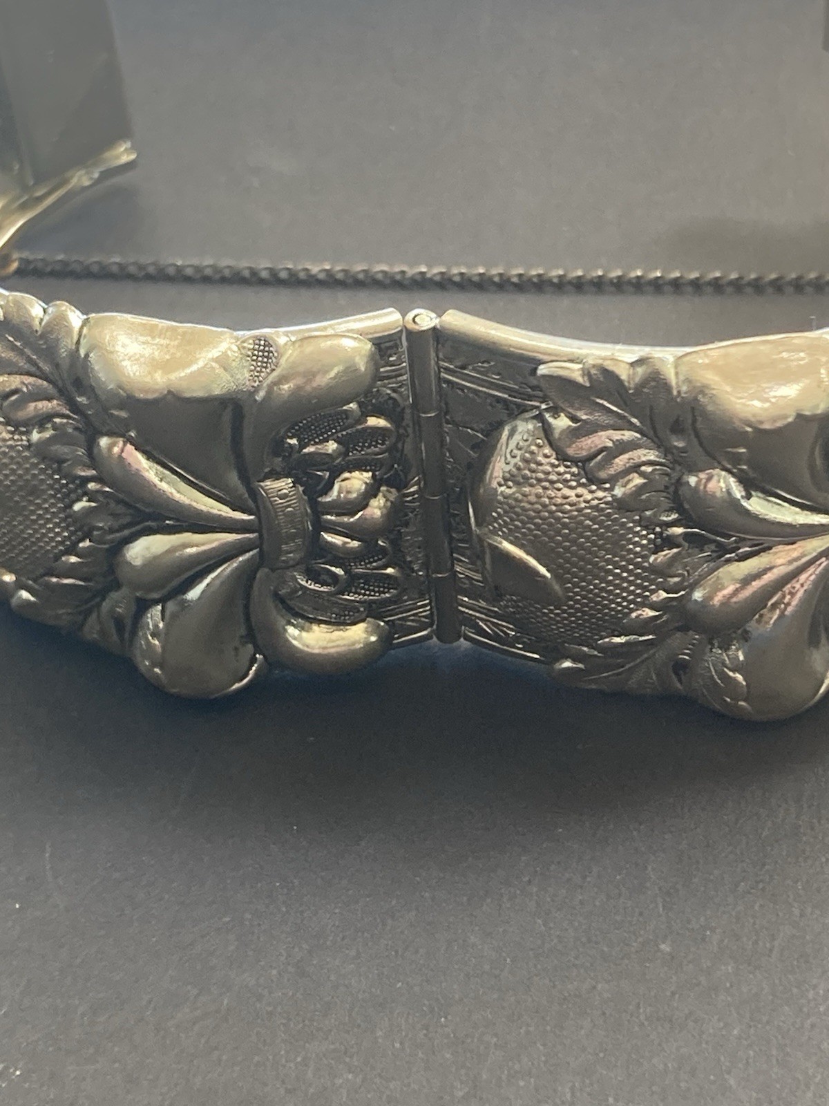 Vintage Chunky Bangle Bracelet Ornate Repousse Hinged Silver Tone 7”
