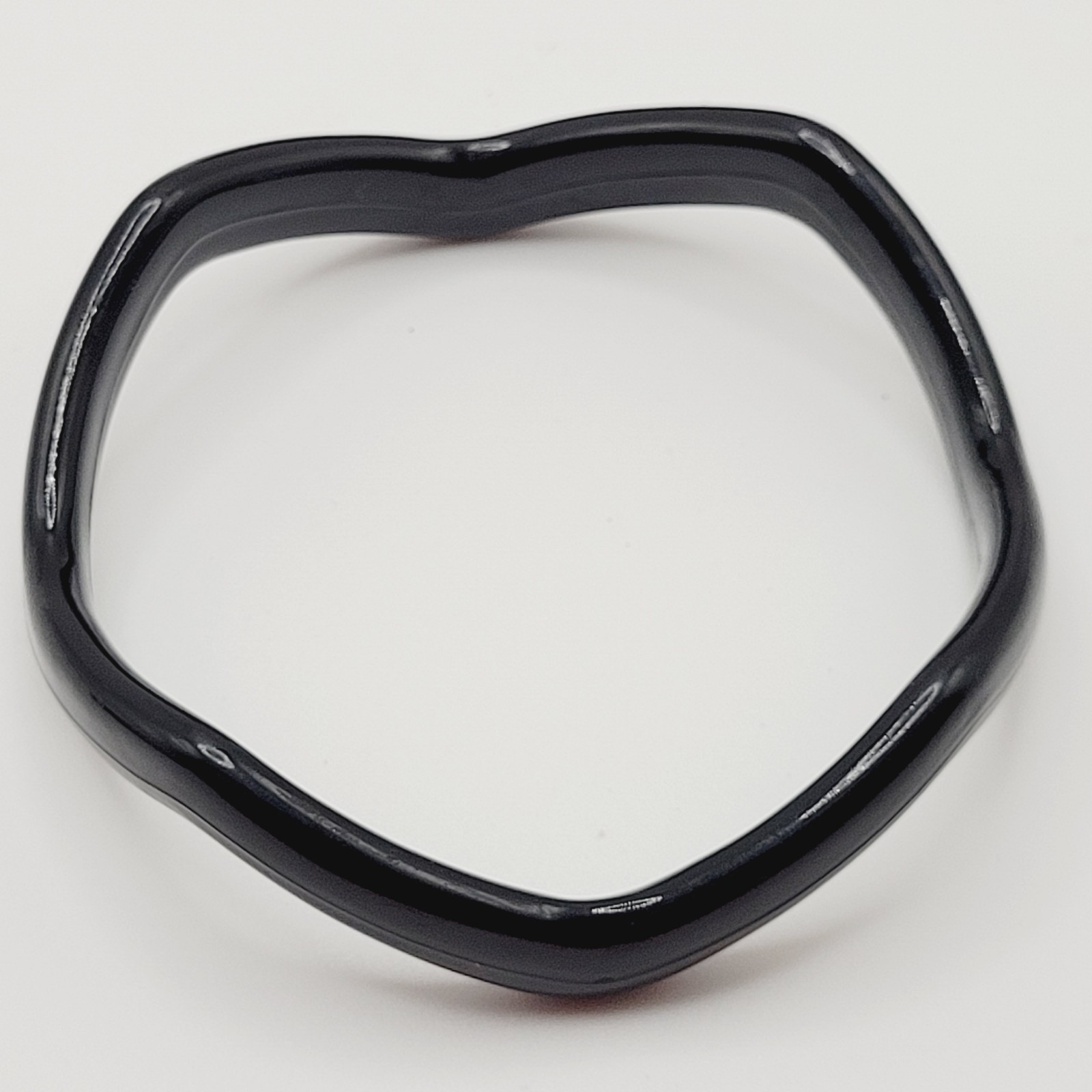 5 Black Color Different Shape Size Bangle Bracelet Retro Style Vintage 1980s