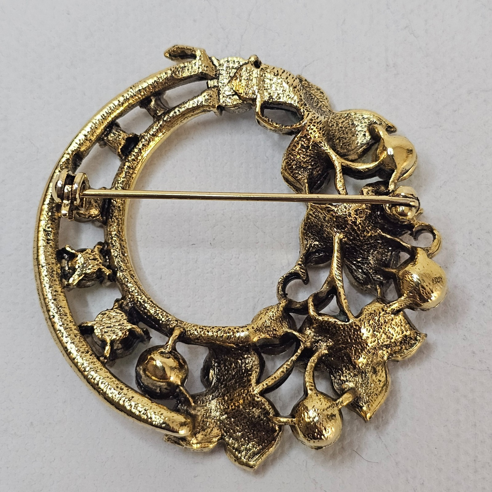 Gold Colored Metal Wreath Brooch Enameled Green Blue Rhinestone Unmarked Pin