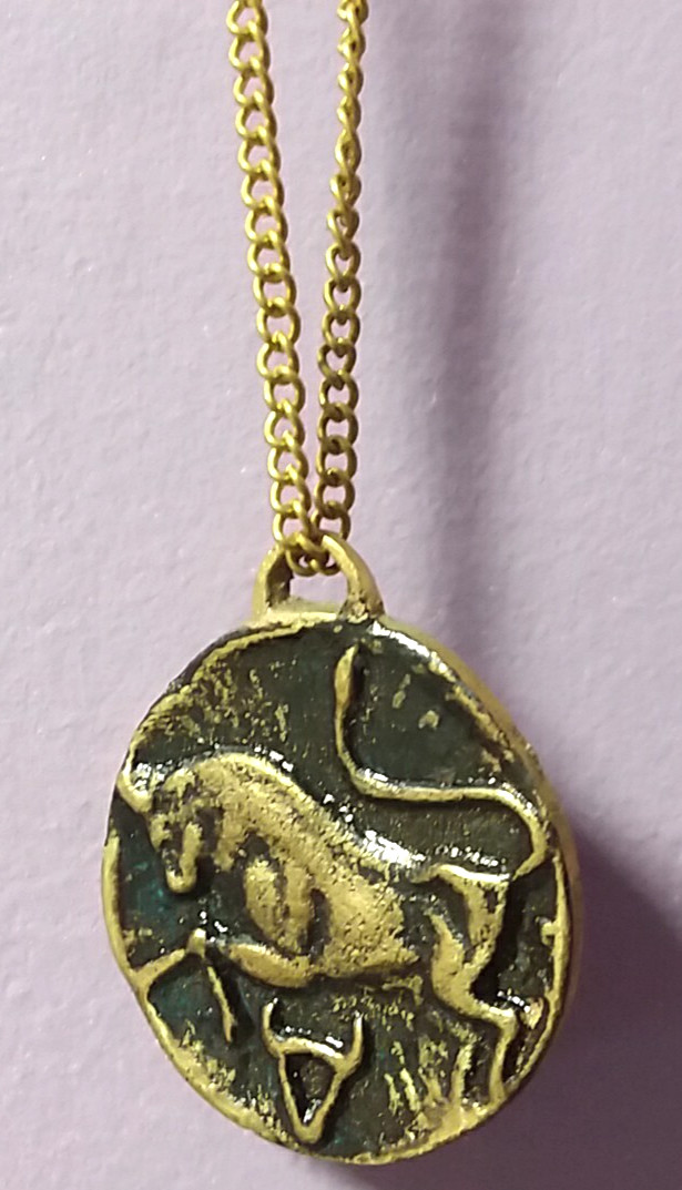 Vintage Zodiac Necklace ~ Gold Tone ~ Taurus (Taureau) April 21 – May 20 ~ 32″
