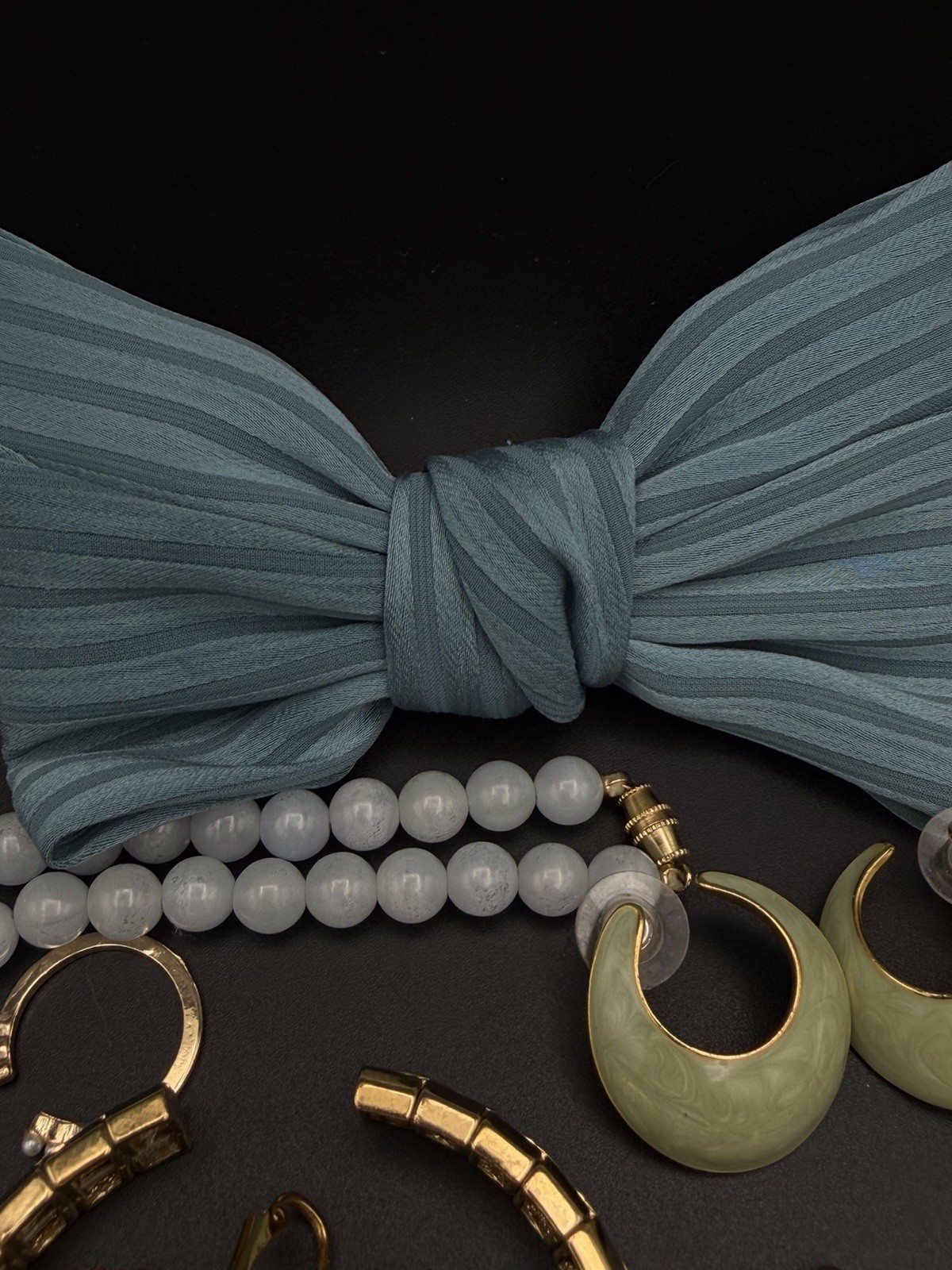 Vintage Costume Jewelry Lot Feminine Blues And Gold Tones Monet, Avon, Unmarked