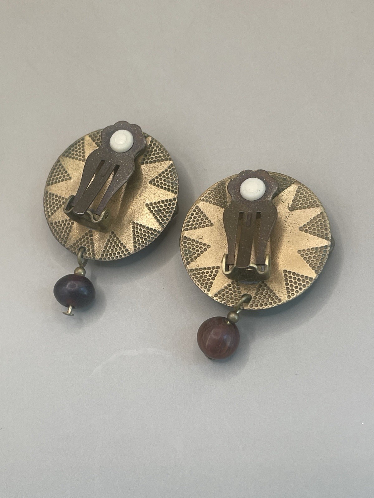 Vintage Two Tone Metal White Ceramic Center Wood Beaded 1.4” Clip On Earrings