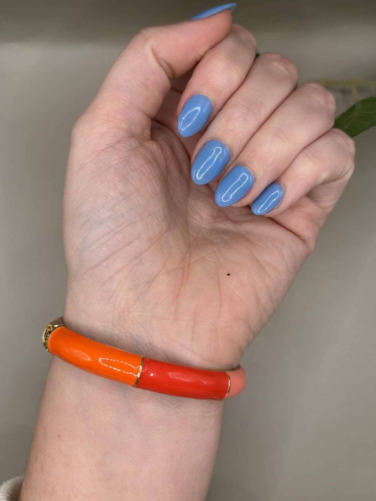 Vintage Reversible Enamel Bangle – Orange Coral & Cream Gold Tone Bracelet