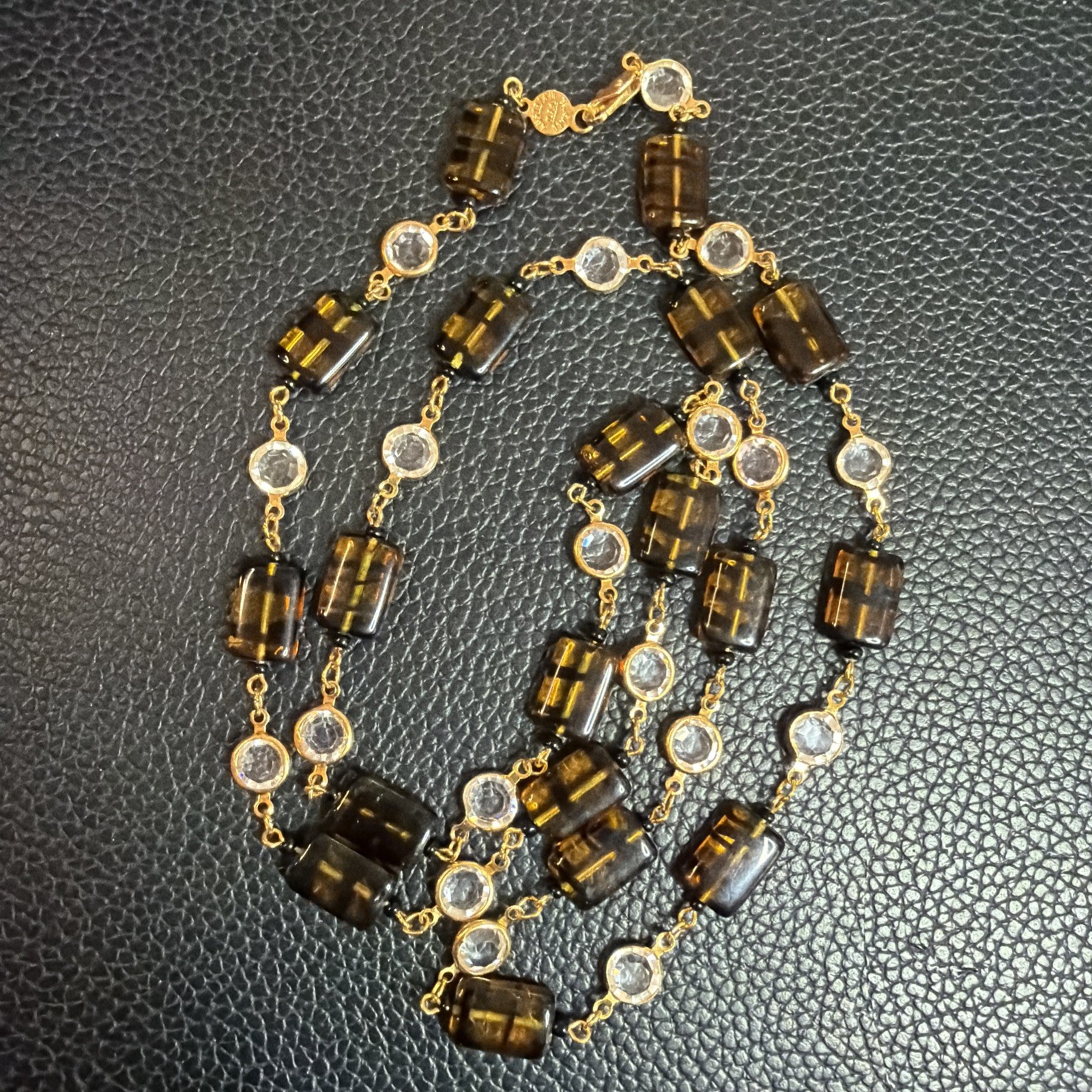 Vintage AUSTRIAN CRYSTAL USA – Clear Bezel Crystals w/glass beads 35” Necklace