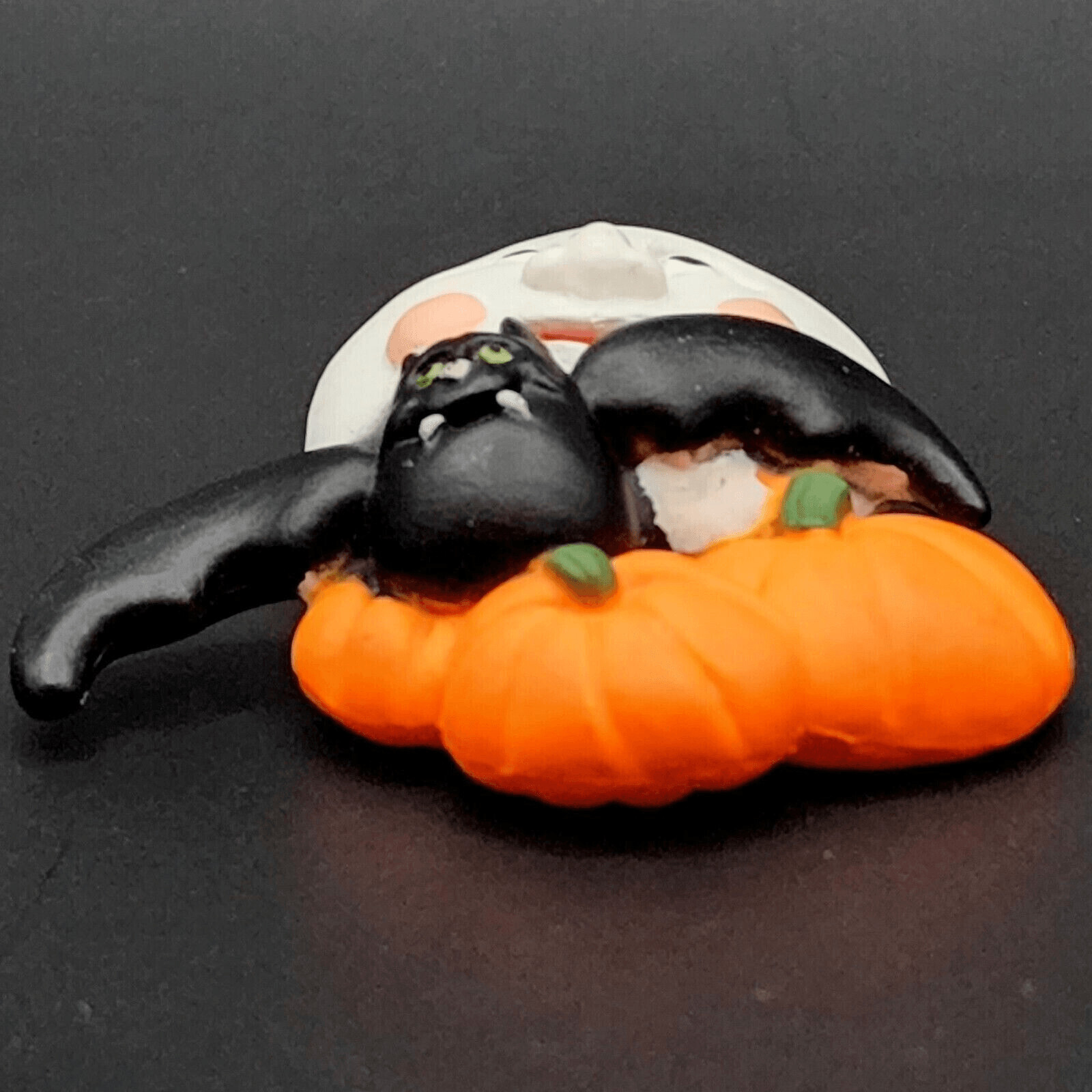 FUN WORLD Vintage Halloween Pin Full Moon Bats Pumpkin Brooch Costume Gift