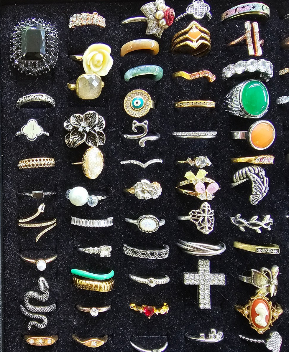 HUGE Vintage & Modern 392 Piece Ring Lot – Perfect for selling individually!