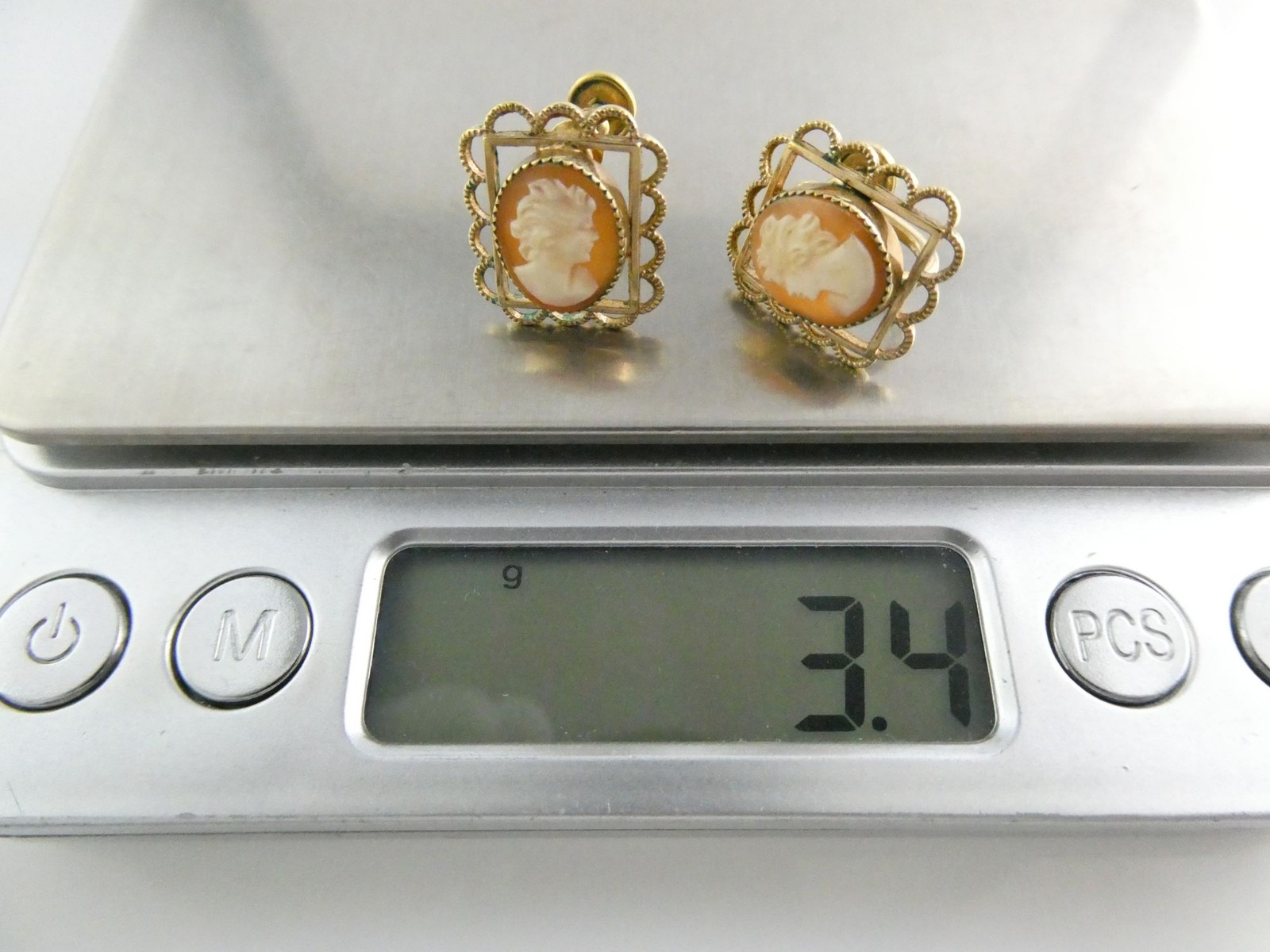 Vintage AmCo 14k Gold Fill Metal and Shell Cameo Screwback Earrings Man Woman