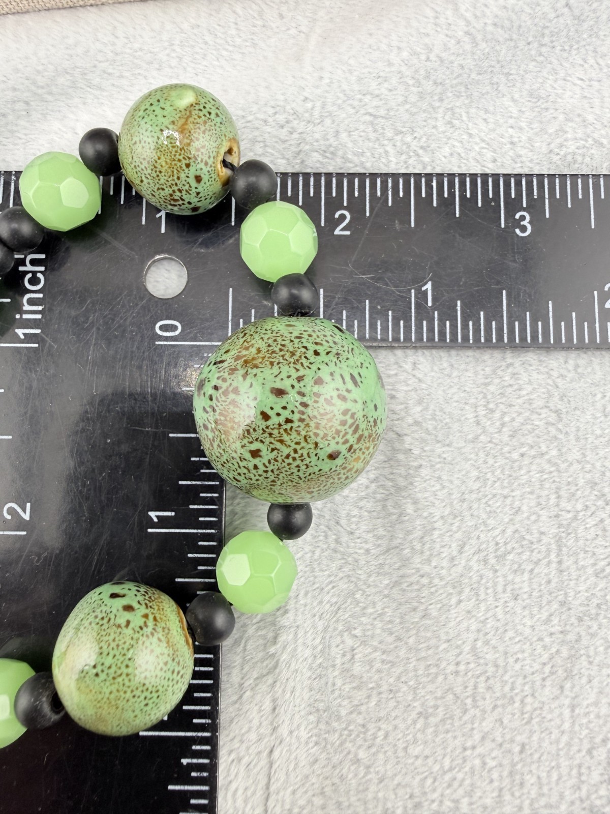 Vintage Beaded Necklace Black Green Glass Stone Silver Tone Alien 24″