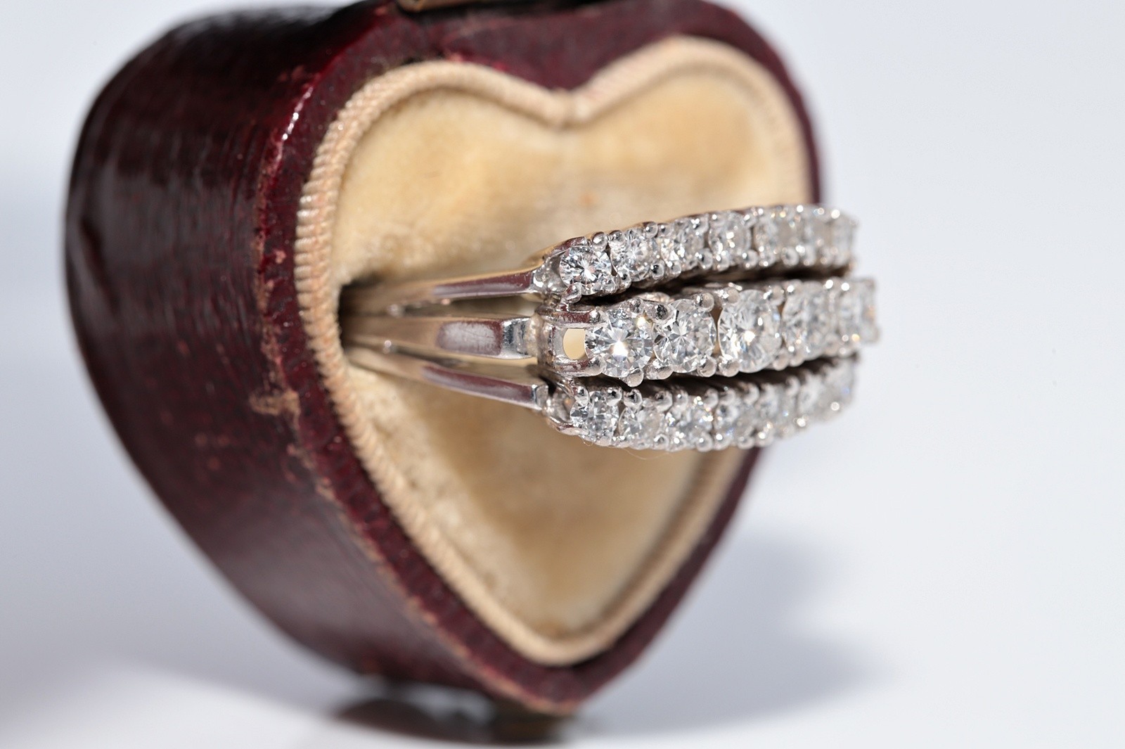 Antique Circa 1920s Art Deco 18k Gold Natural Diamond Decorated Ring