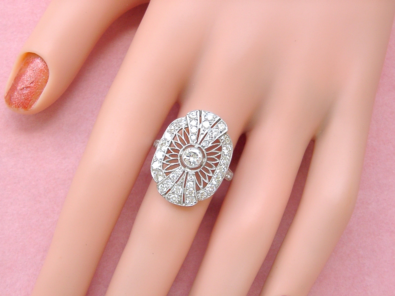 ESTATE ART DECO 1.9ctw BRILLIANT DIAMOND PLATINUM FANCY COCKTAIL RIGHT-HAND RING