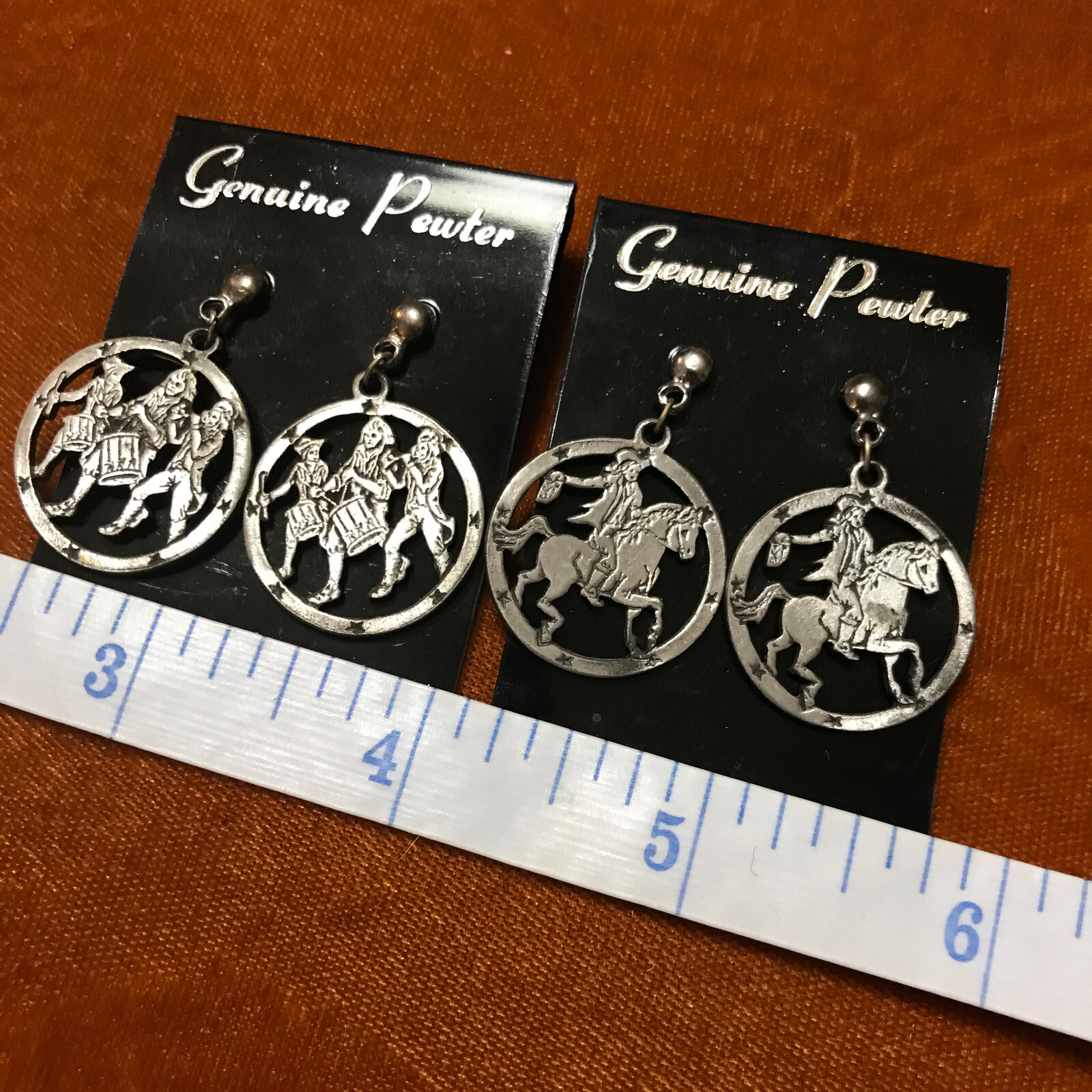 LOT OF 2 VINTAGE PEWTER PATRIOTIC PAUL REVERE EARRINGS 1970’s DANGLE NOS NOI