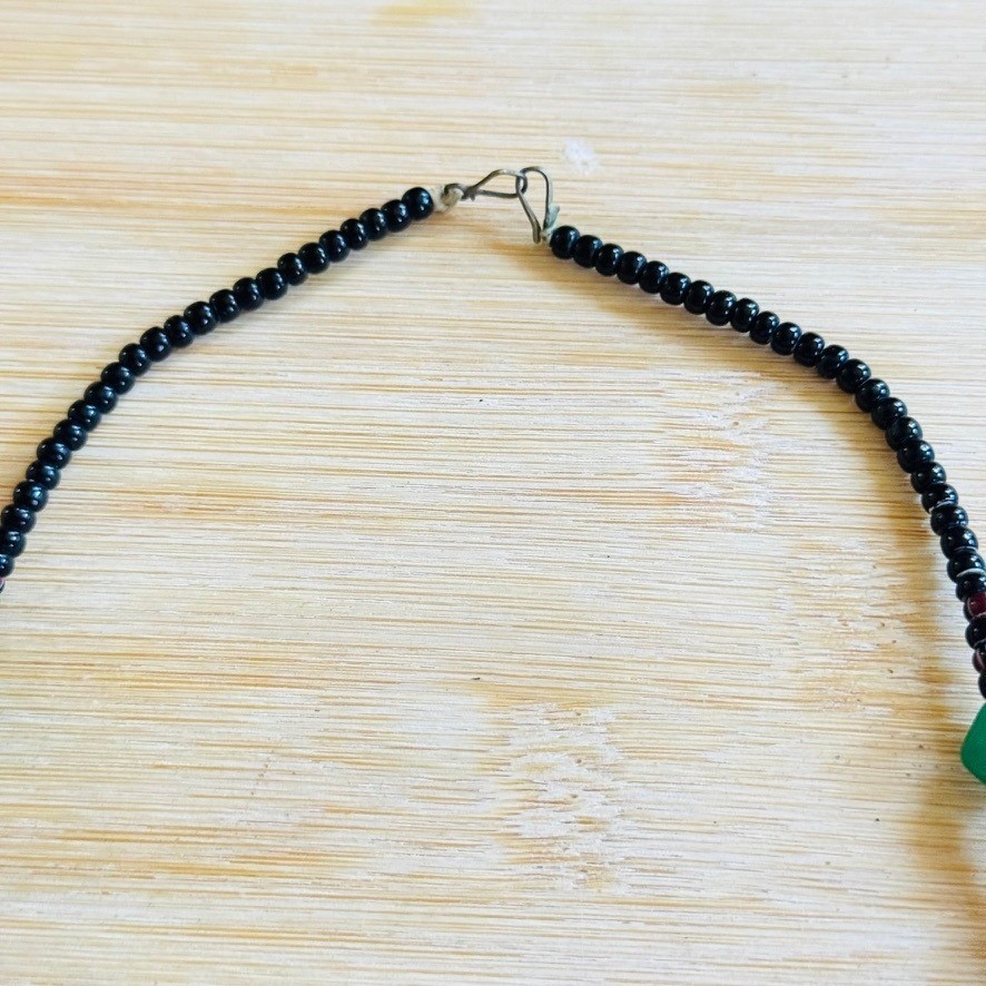 Vtg Green Glass Bicone Beaded Necklace Retro 70s Southwestern Style Chevron 19″