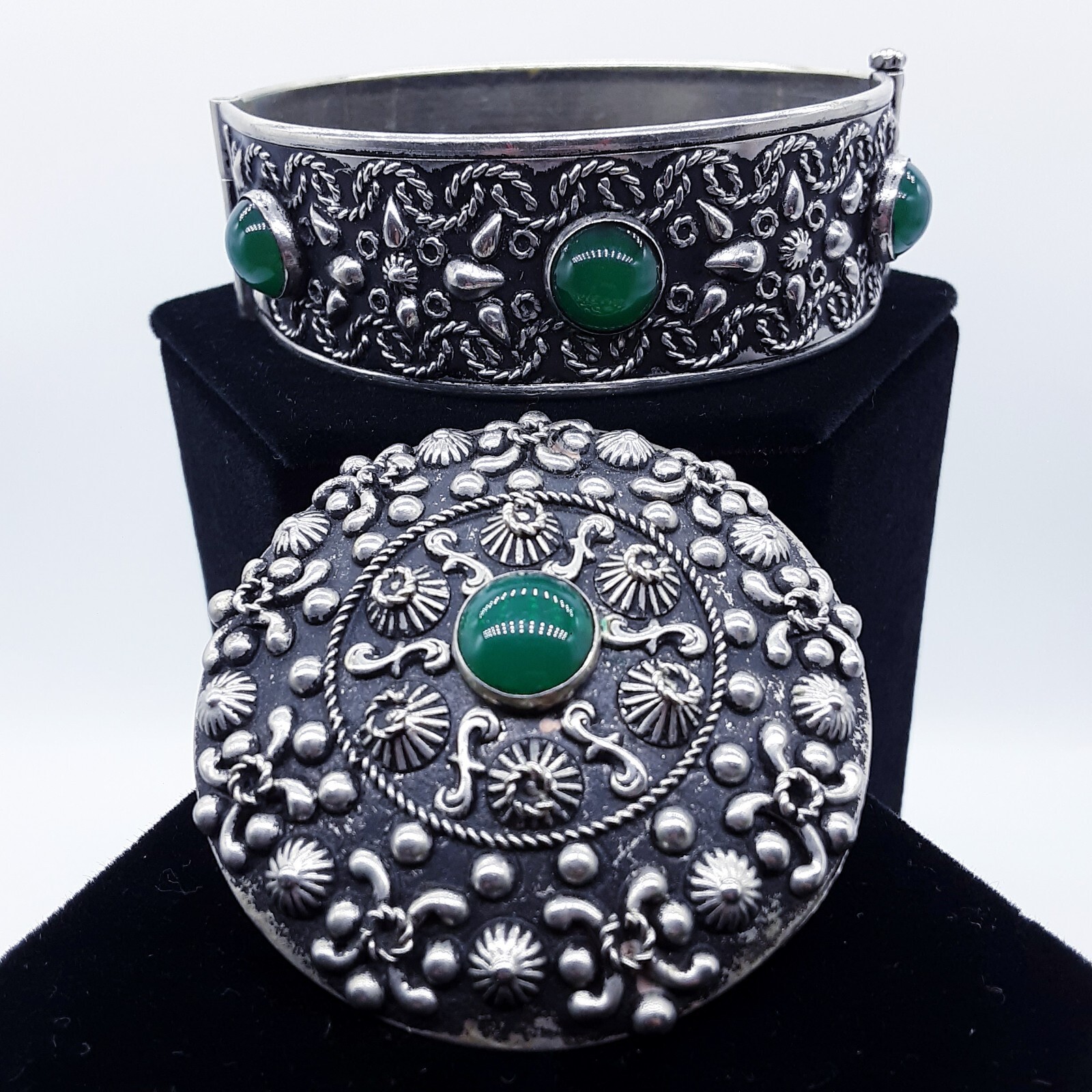 Vintage Set ornate Silver Clasp Bracelet w/ Safety Chain & brooch Italy