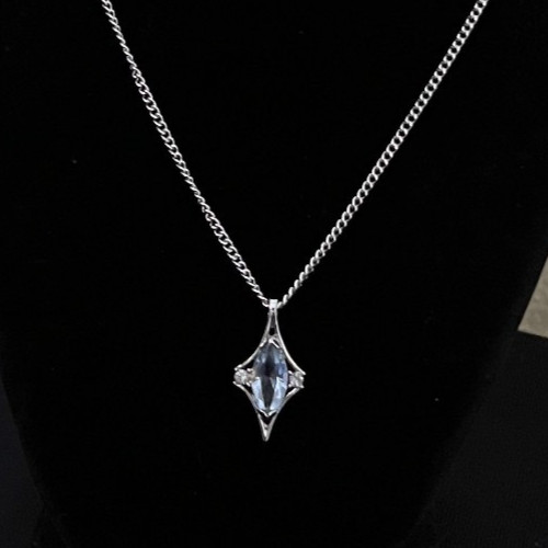 Avon 1976 Crystal Palace Silver Tone Necklace Light Blue Clear Rhinestones 20″