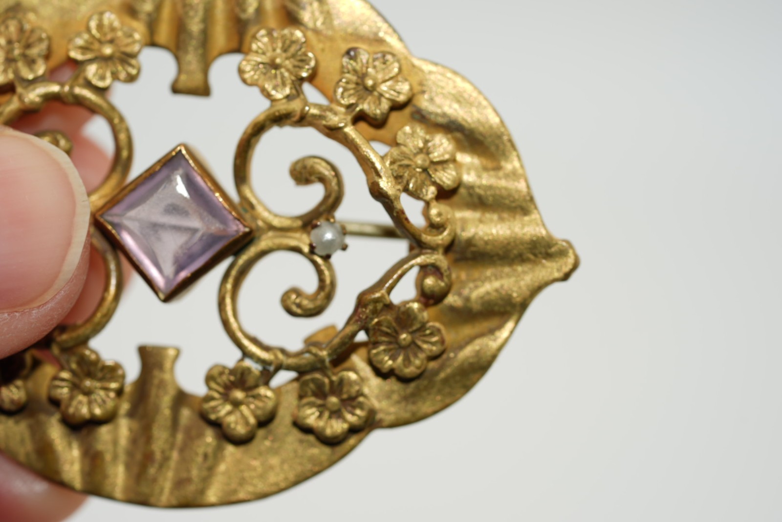 Antique Victorian Brooch Lavender Glass Gold Tone Hearts Forget Me Nots