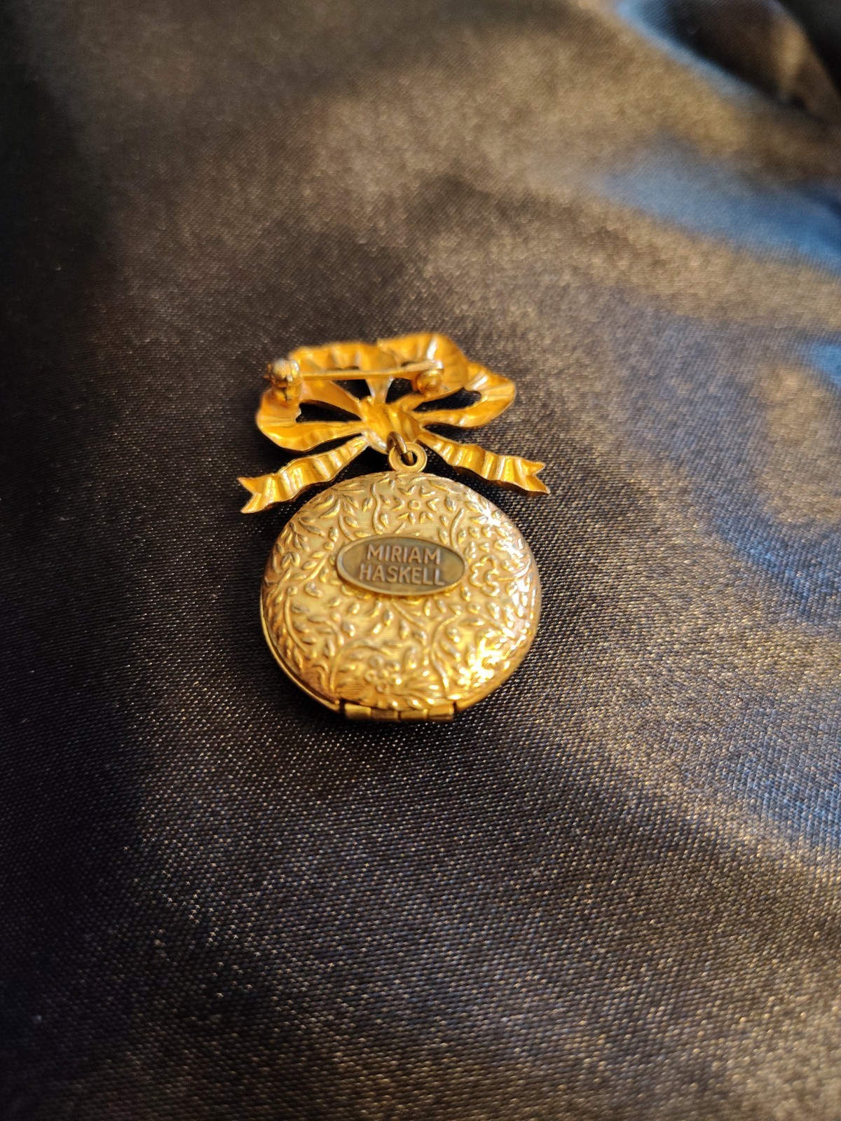 Vintage Authentic Miriam Haskell ’50s Locket Brooch 2.25″ Signed