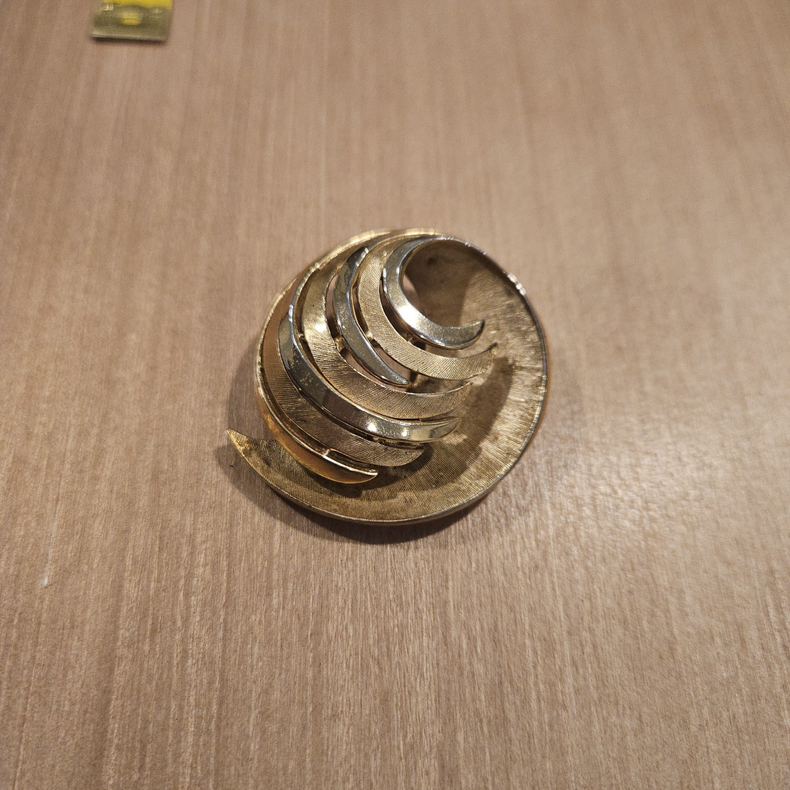Vintage Signed Trifari Gold Tone Layered Swirl Brooch Mid Century Modern Pin