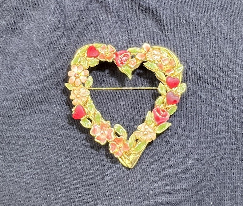 Vintage Gold Plated, Enamel, Flowered Heart Brooch