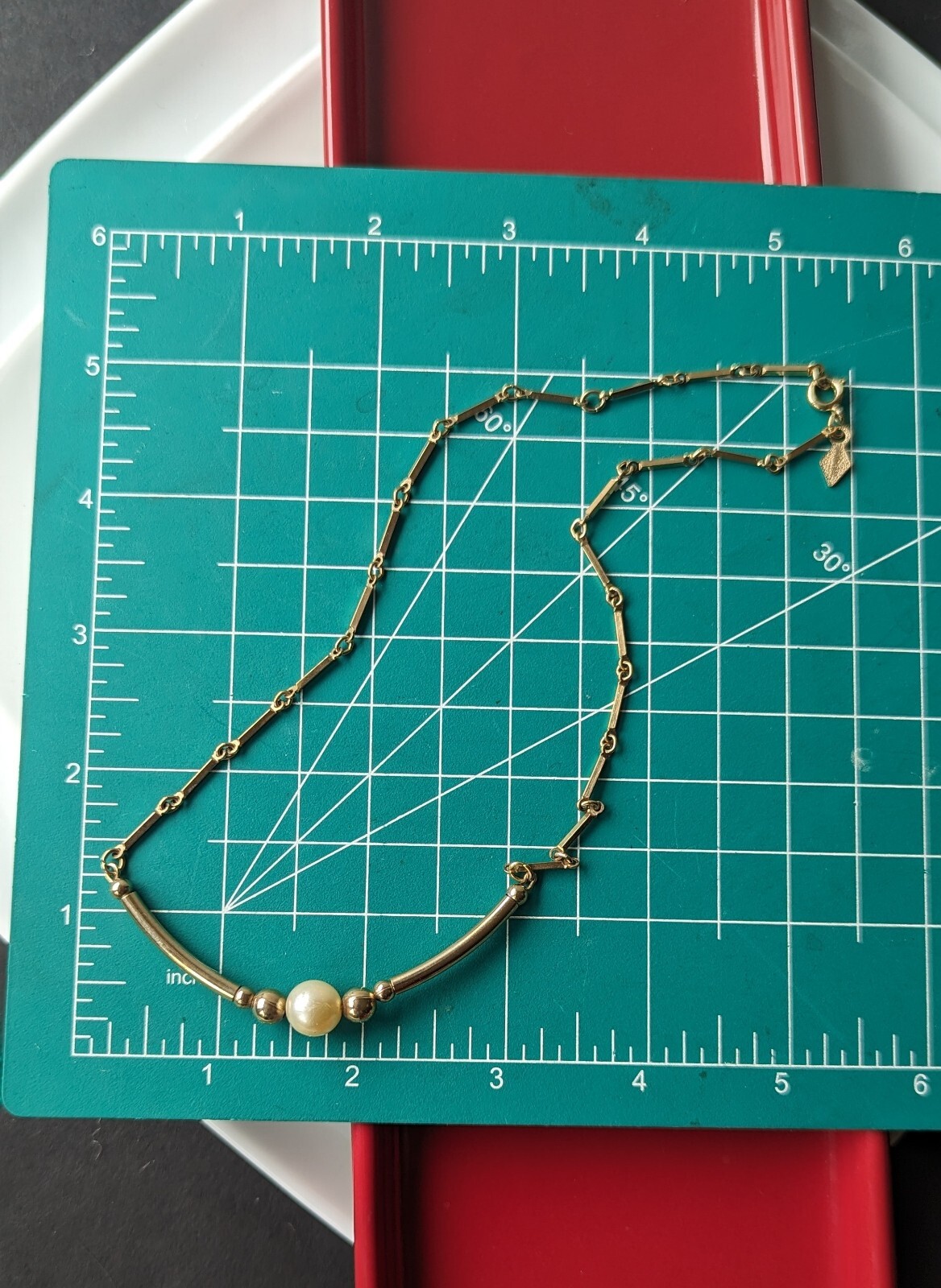 Sarah Coventry Gold Tone Station Bar Round Faux Pearl Bead 16″ Link Necklace