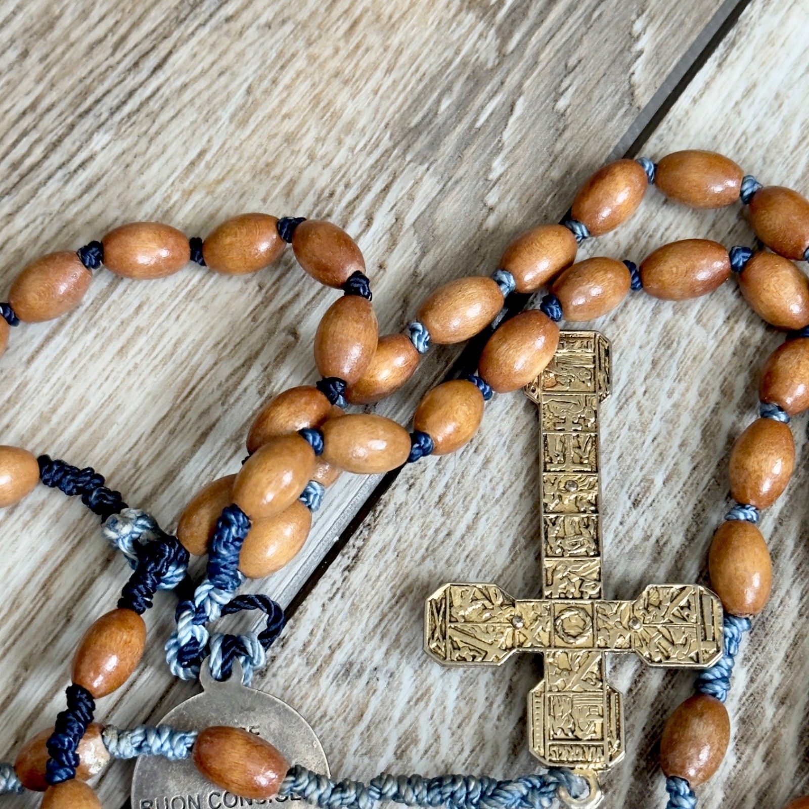 Vintage Rosary Religious Madre Del Buon Consiglio Proteggimi Wooden Beads