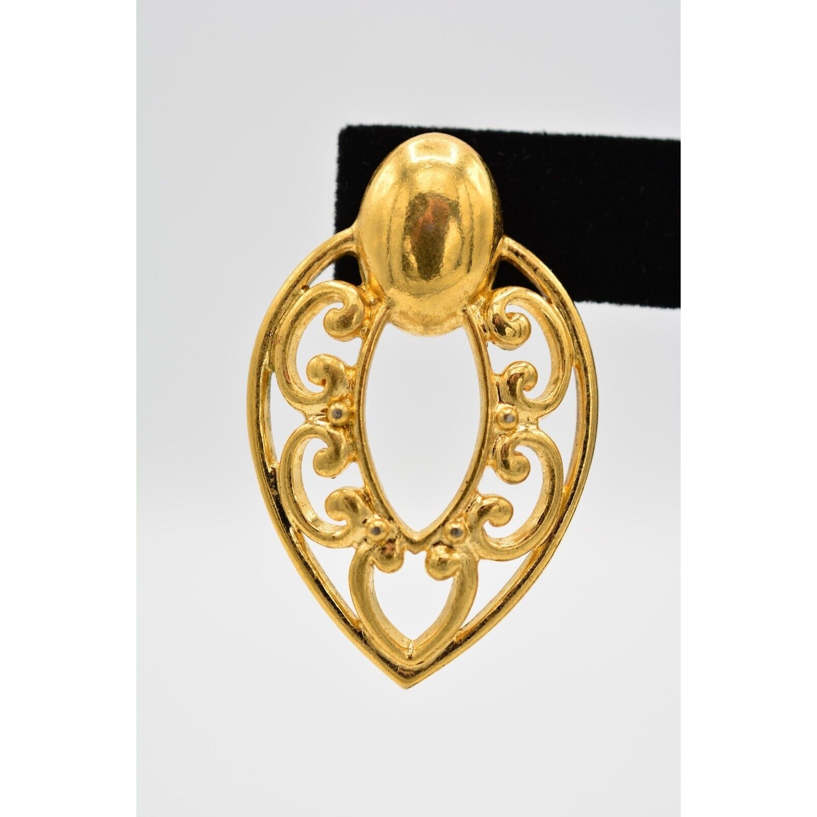 Vintage Retro Post Dangle Earrings Gold Tone Filigree Drop Chunky 1980s Bin1