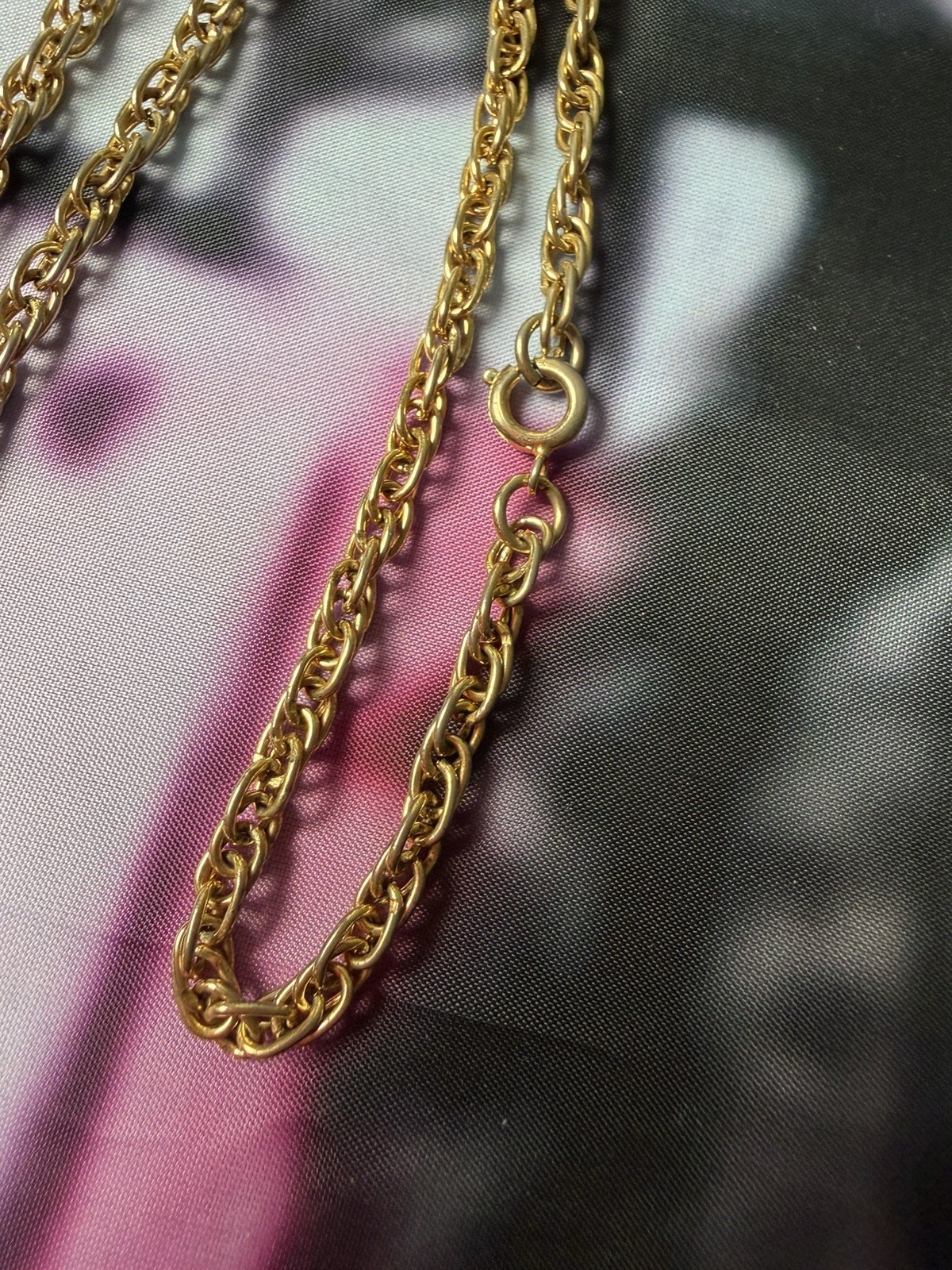 Vintage Fragonard Courting Couple Locket Necklace Gold Tone Filigree 24″