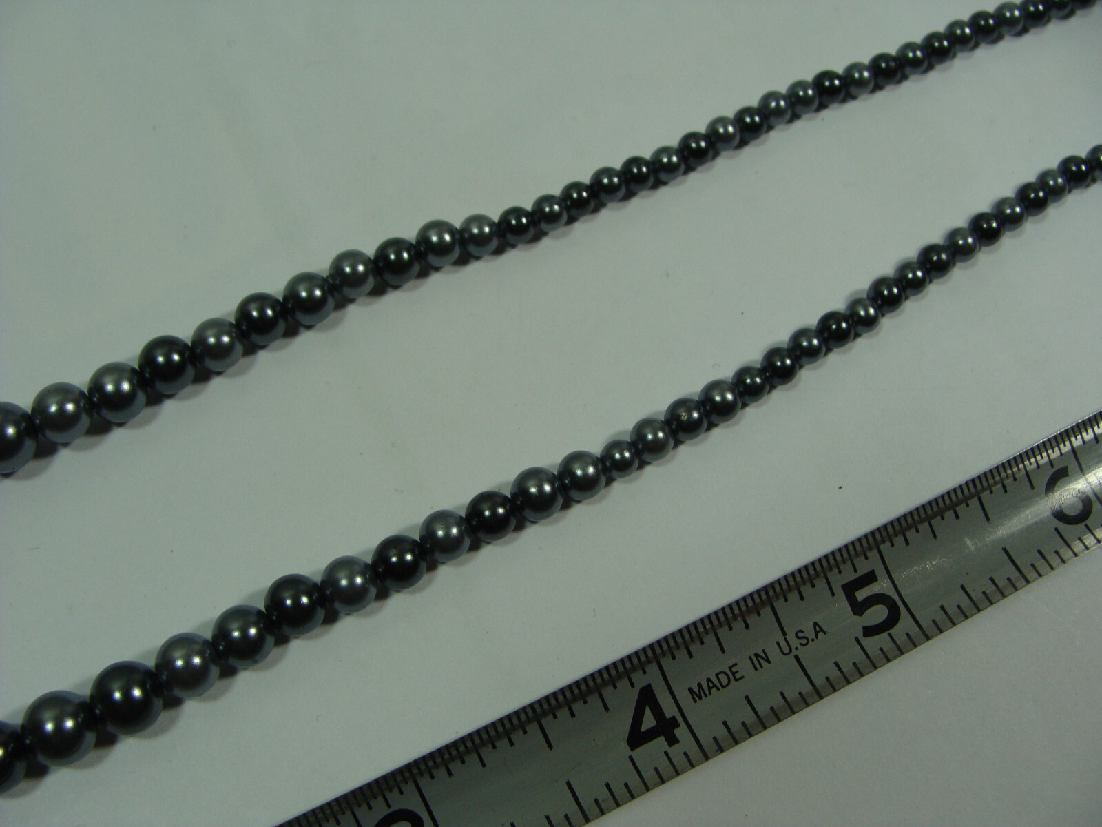 Vtg 2 Tone Gray Faux Pearls Hand Knot Tied Graduating String 27″ Long Necklace