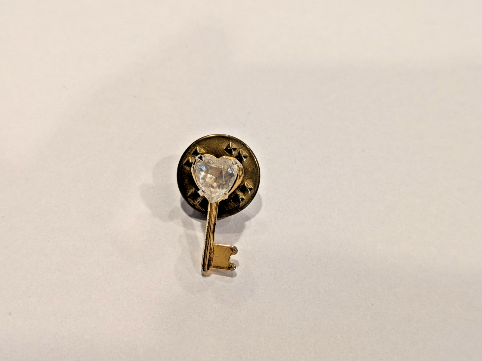 Vintage Pins & Accessories Lot (11 Pieces)