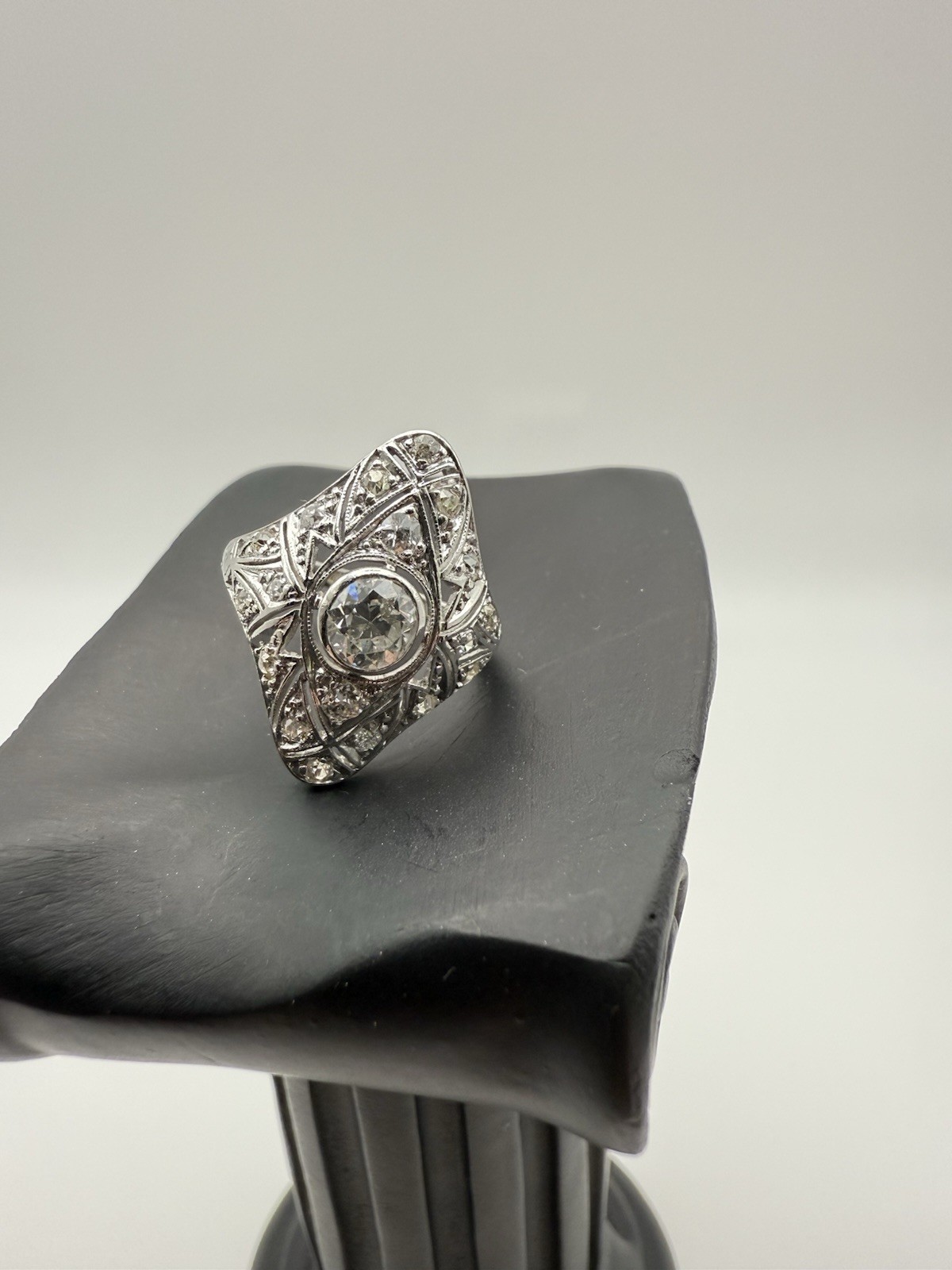 Antique Art Deco Edwardian Platinum & Diamond Ring – Filigree Old European Cut