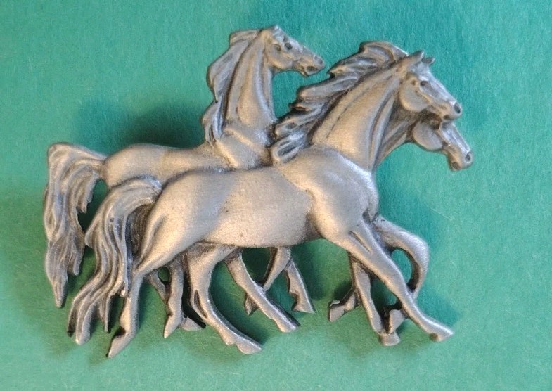 Vintage FORT U.S.A. 3 Running HORSES Brooch in Pewter