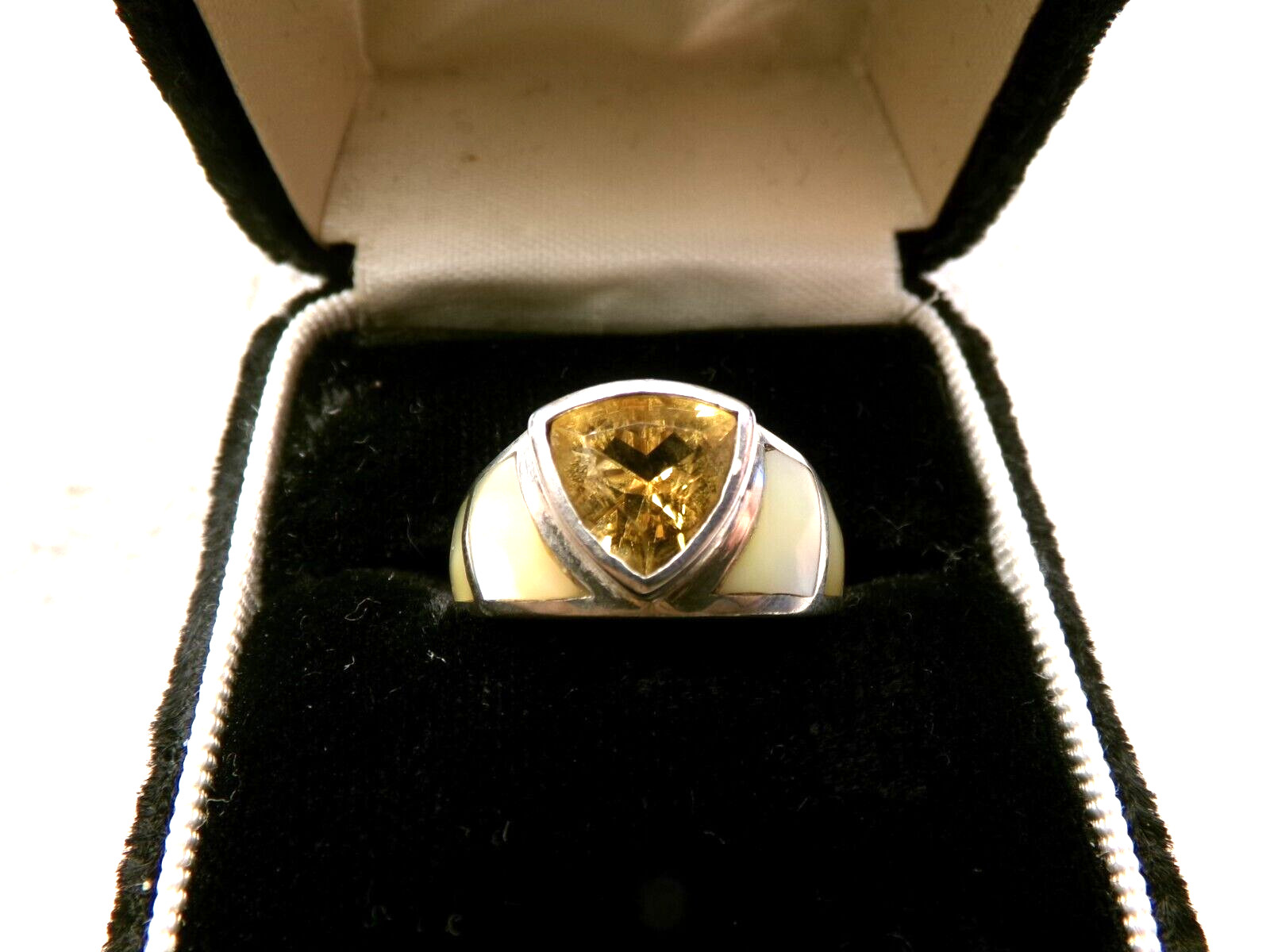 VTG SZ 7 TRILLION CUT TRIANGLE CITRINE STONE STERLING SILVER MOP INLAID RING