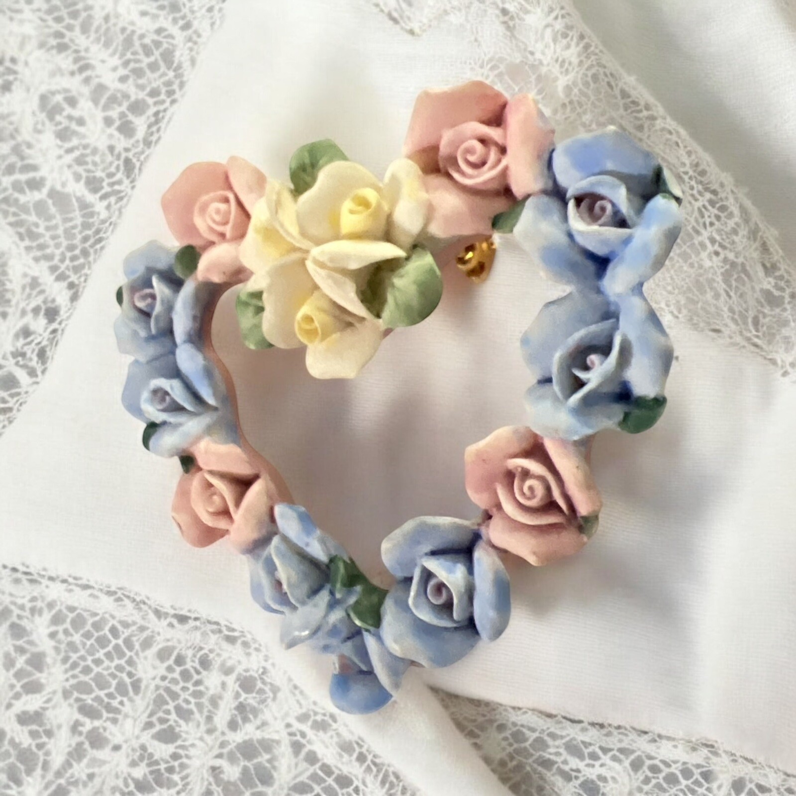Vintage Avon HEARTS and ROSES Yellow Pink Blue Floral Flowers Brooch Pin