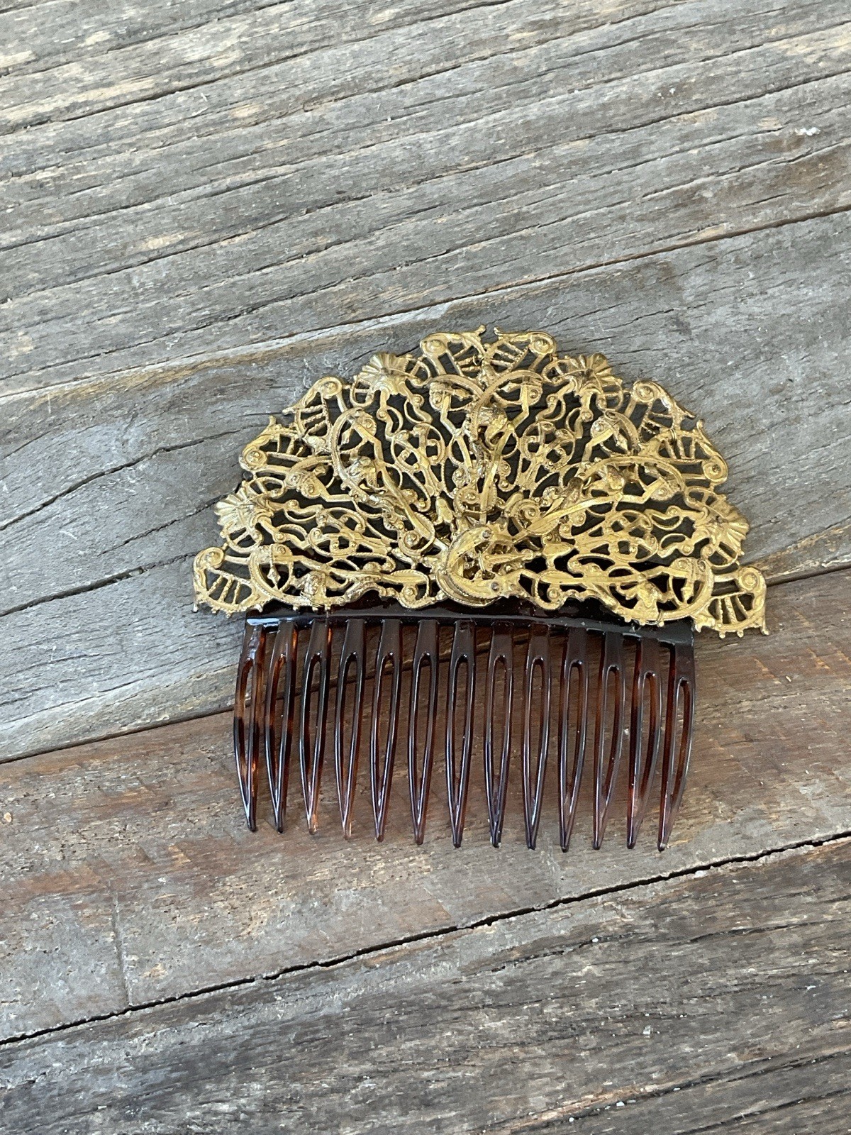 MIRIAM HASKELL Early Golden Metal Filagree Decorated Hair Comb