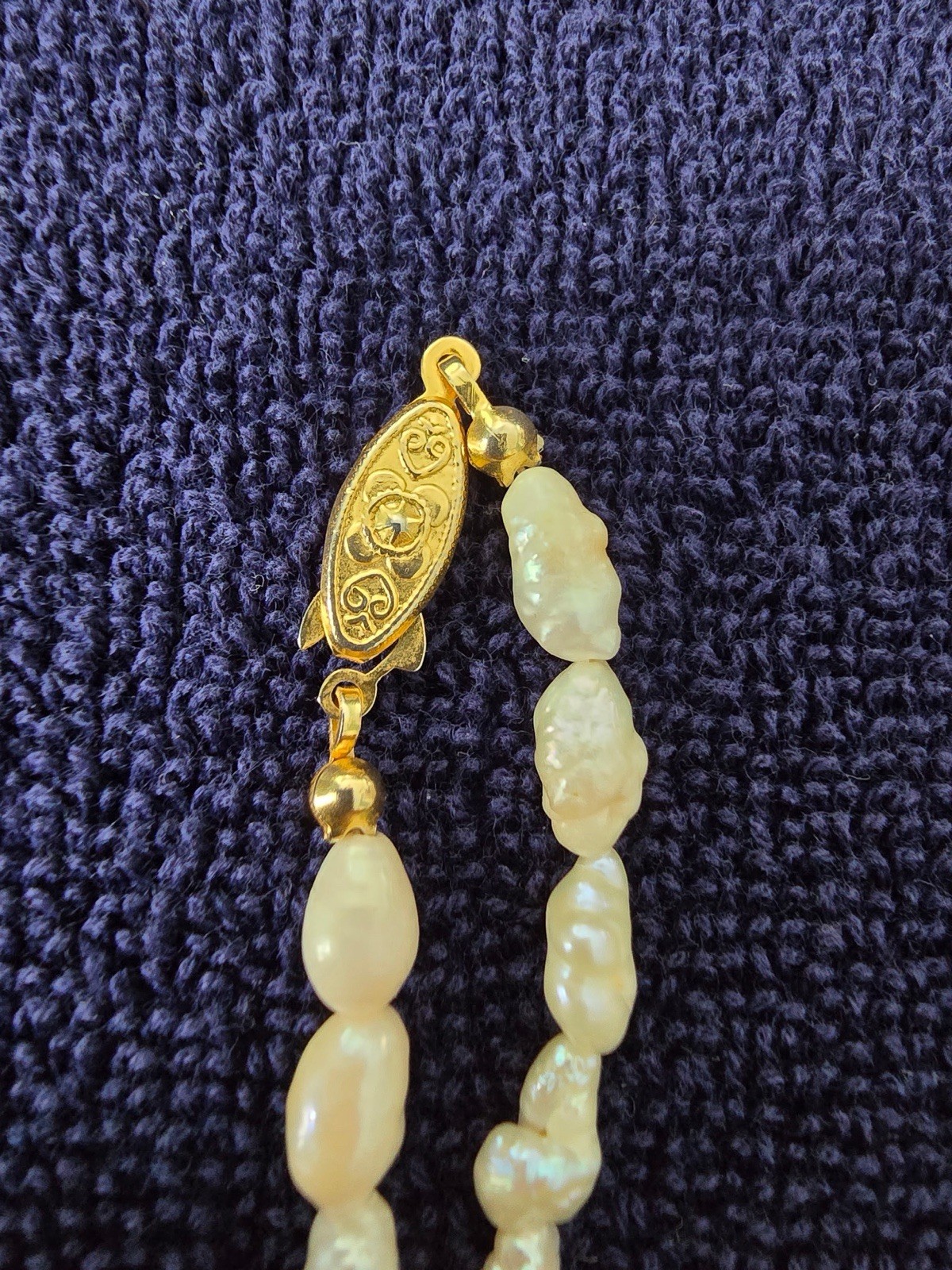 Baroque Pearl Beaded Necklace Gold-Tone Fish Hook Clasp White Pearls