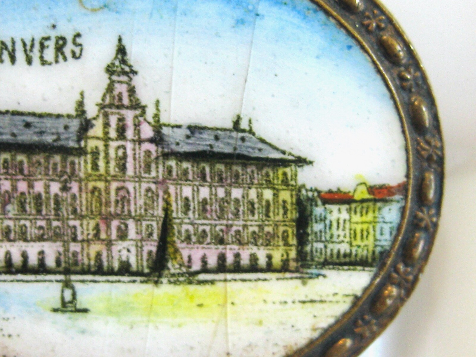 FINE ANTIQUE ANVERS BELGIQUE – ANTWERP BELGIUM SOUVENIR ENAMEL BRASS PIN BROOCH