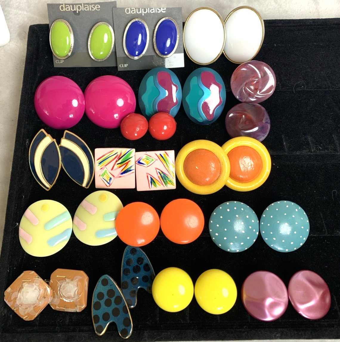 Vintage Mod Pop Art Clip-On Earrings Lot 60s 70s 80s Colorful 17pc Dauplaise