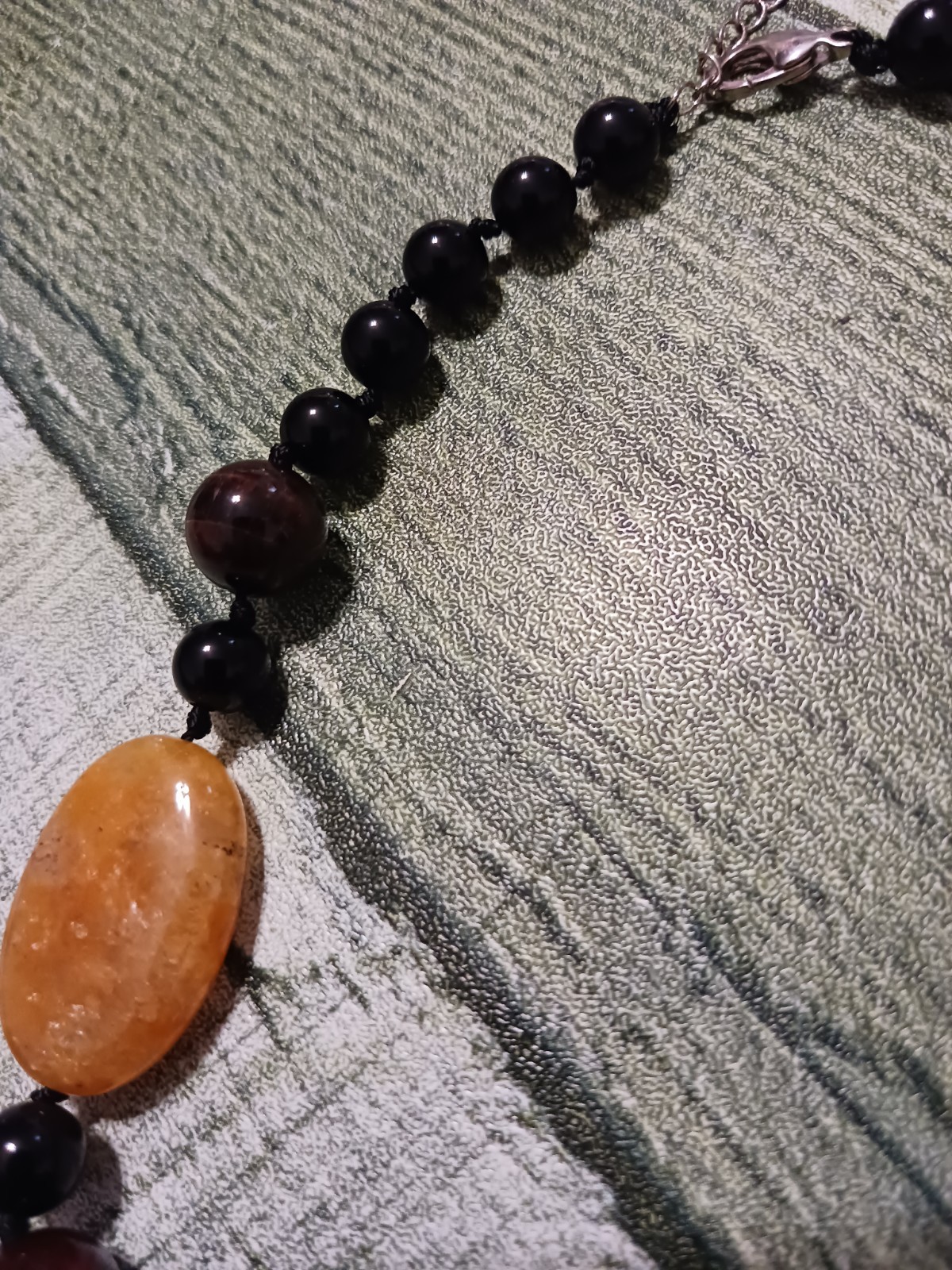 VINTAGE Natural Yellow Jade Black Onyx Tigers Eye Gemstones 18k White Gold ✨️
