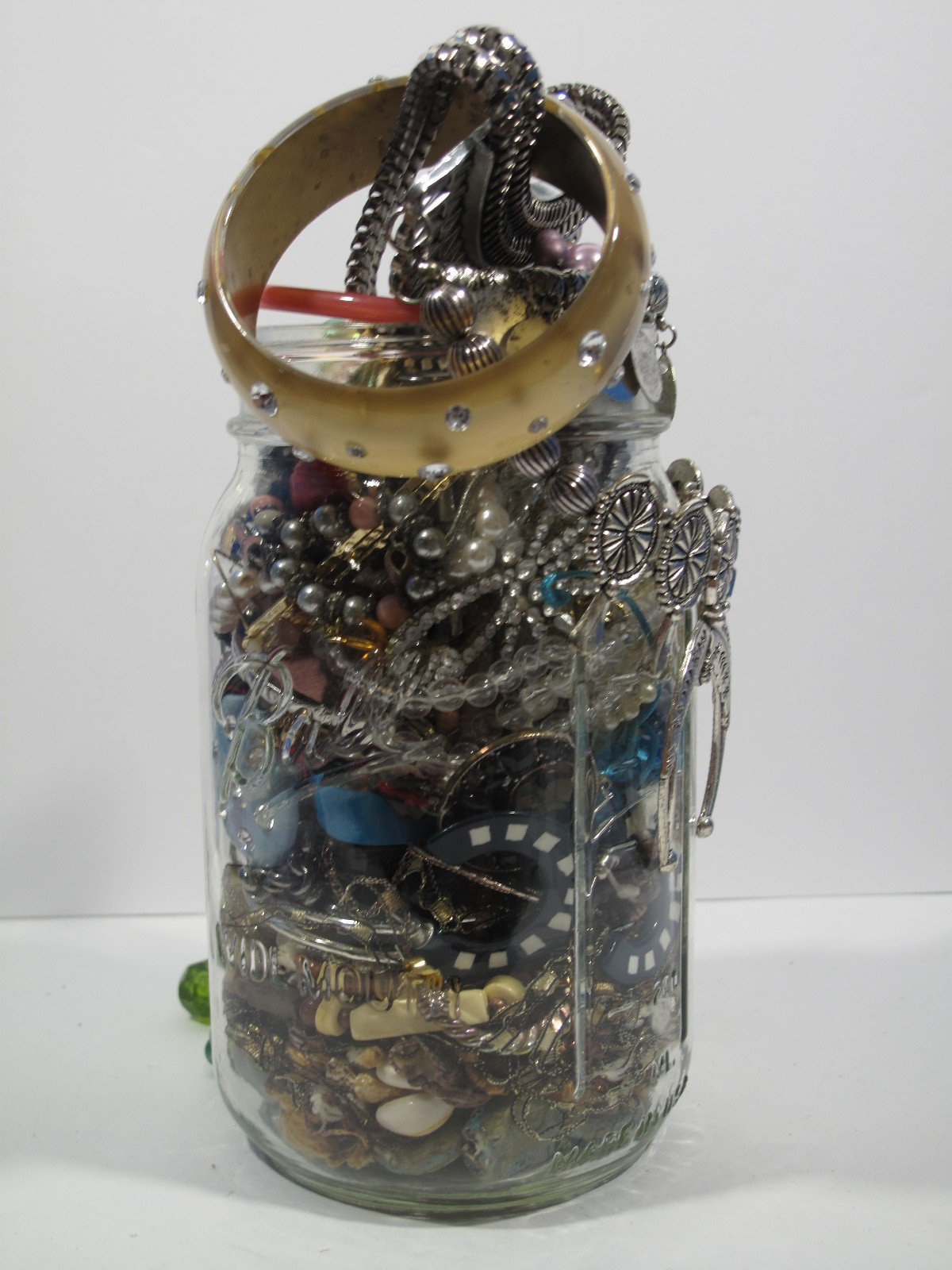 1.75 lbs Mystery Jewelry Lot VTG to Now All Wearable Necklaces~JAR NOT INCLUDED