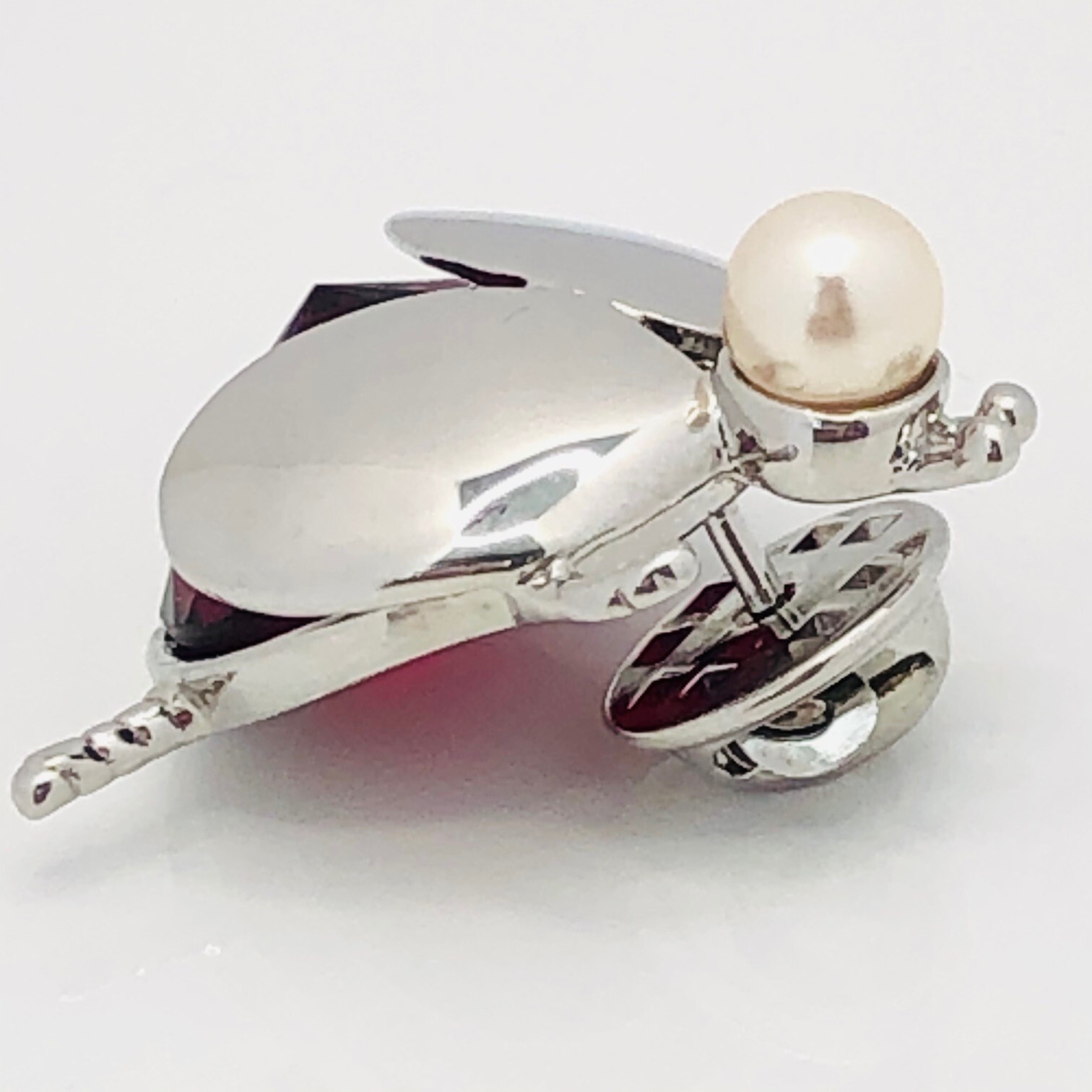 Auth New Henri Bendel Lady Bug Beetle Ruby and Faux Pearl Brooch Broach