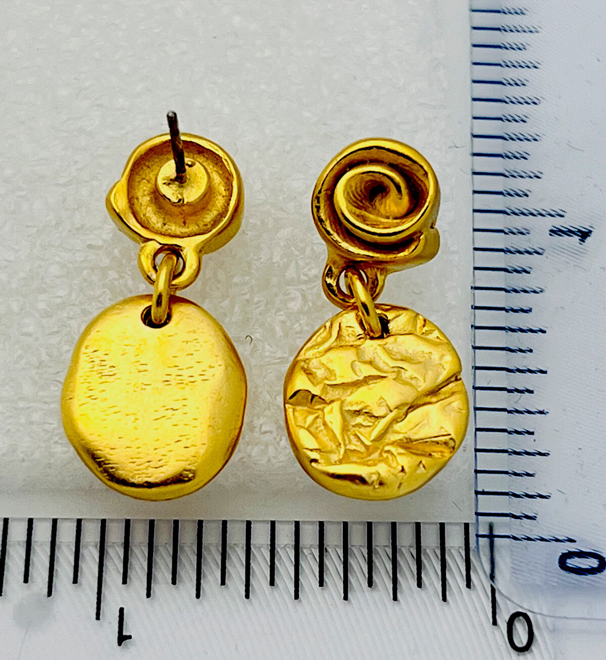 Vintage 1980-90s Matte Gold Tone Hammered Pierced Earrings