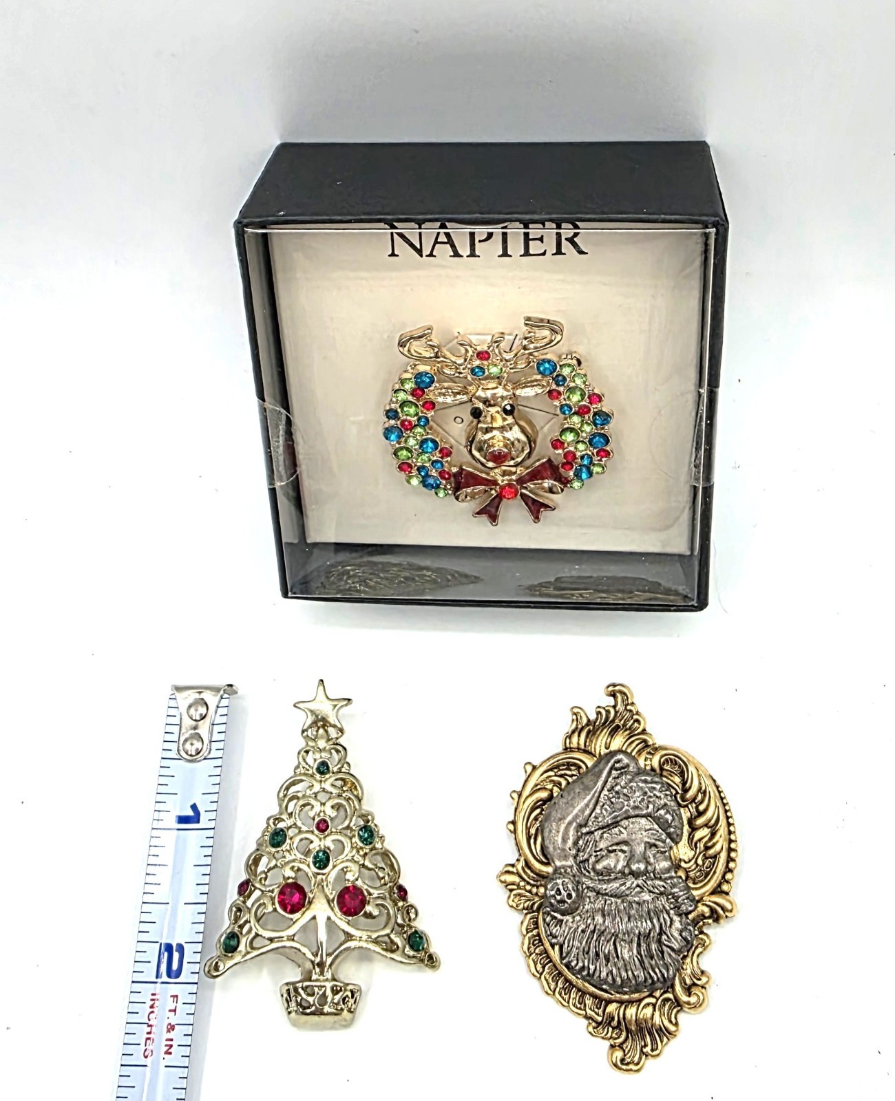 Novelty Christmas Brooch Pins Pendants Tree Santa Reindeer Vintage Collection 3