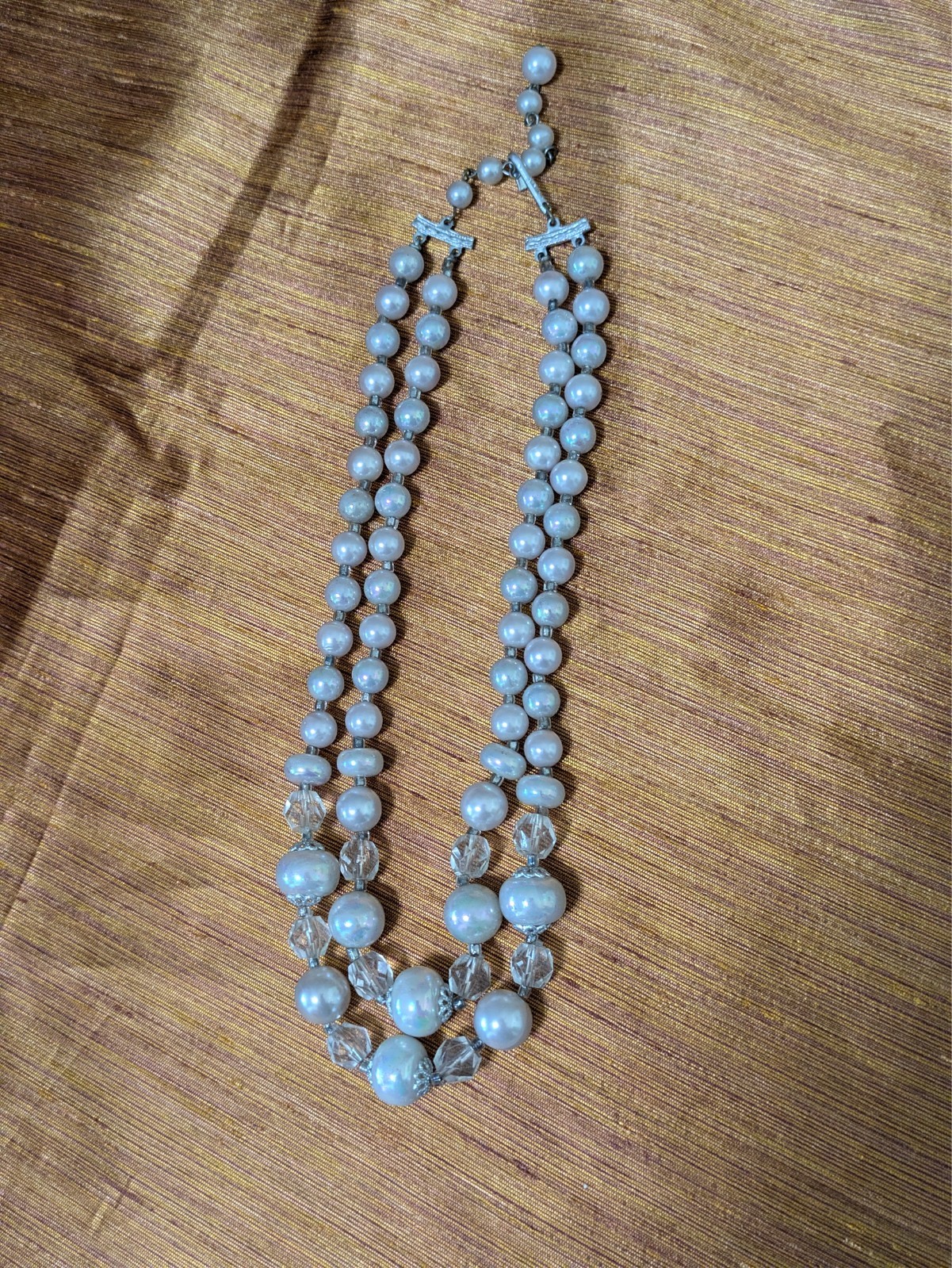 Vintage 60s 70s Faux Opalescent Pearl and Crystal Bead 8 inch Necklace