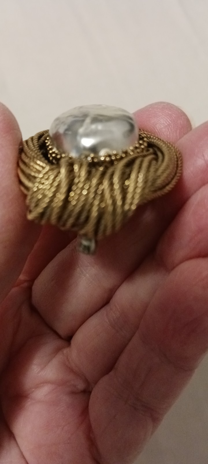Vintage MABE Blue-Gray Pearl and Gold Tone Pin/Brooch And Earring Set