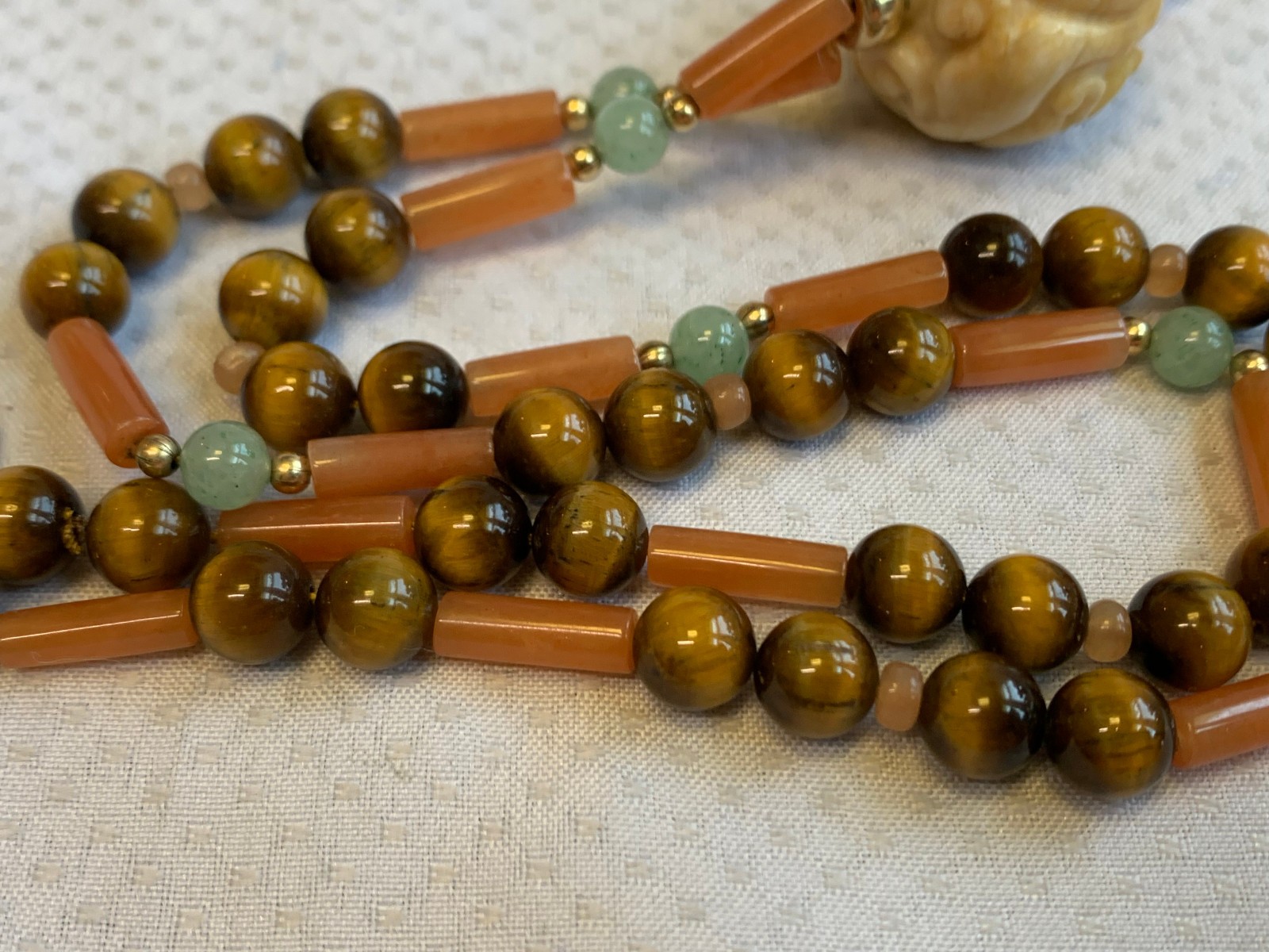 Vtg Jade Tigers Eye Necklace 23″ Fashion Jewelry Carved Pendant Hook Clasp