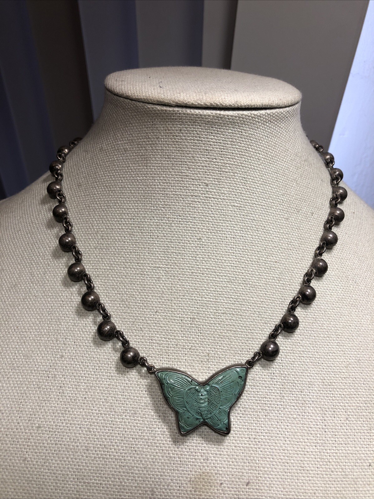 30. Signed 925 Sterling Pastel Green BUTTERFLY Half Ball Link Necklace 44g, 18″