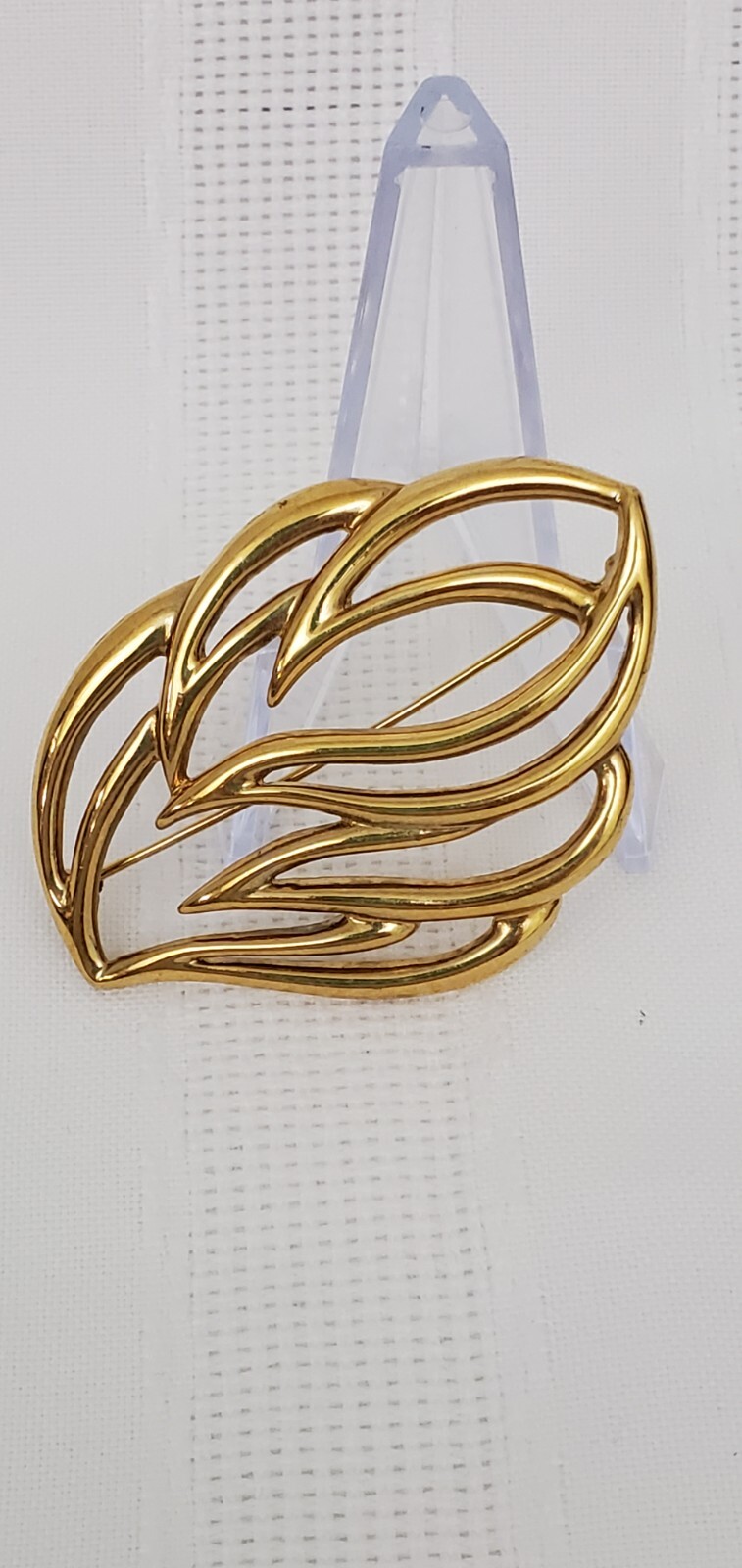 Big MONET Yellow Gold Tone Modernist Mod Leaf Brooch 1970s 1980s Boho Signed