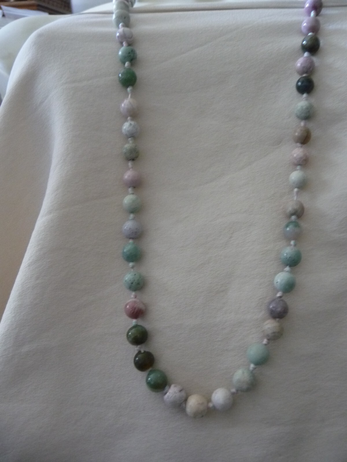 19″ Long HAND KNOTTED MULTI COLORED GRAYS + NO CLASP NECKLACE #18/24A
