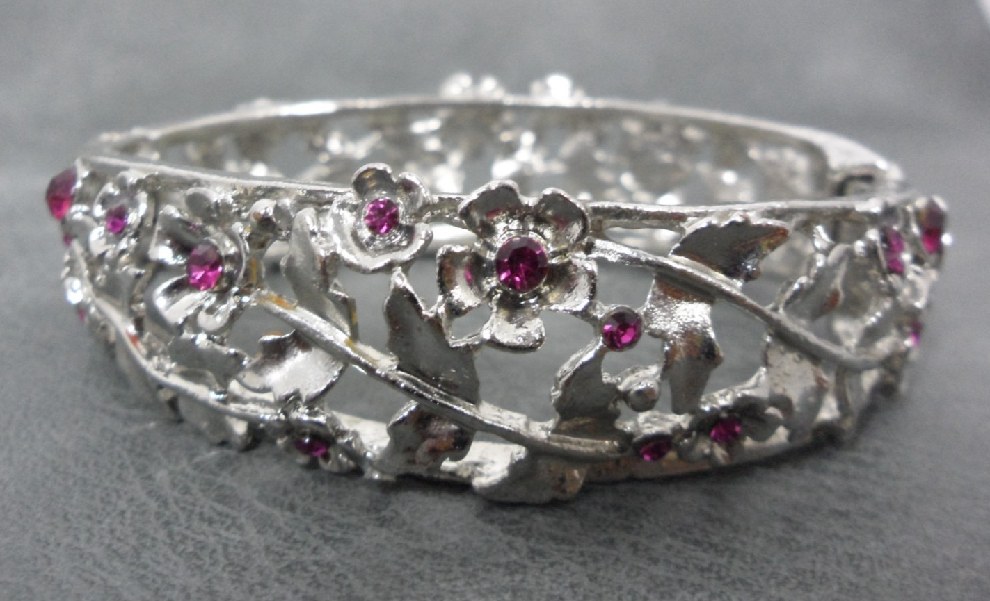 Hinged Bangle Bracelet Rhinestone Vining Flower Stems Open Work Cottage Core Vtg