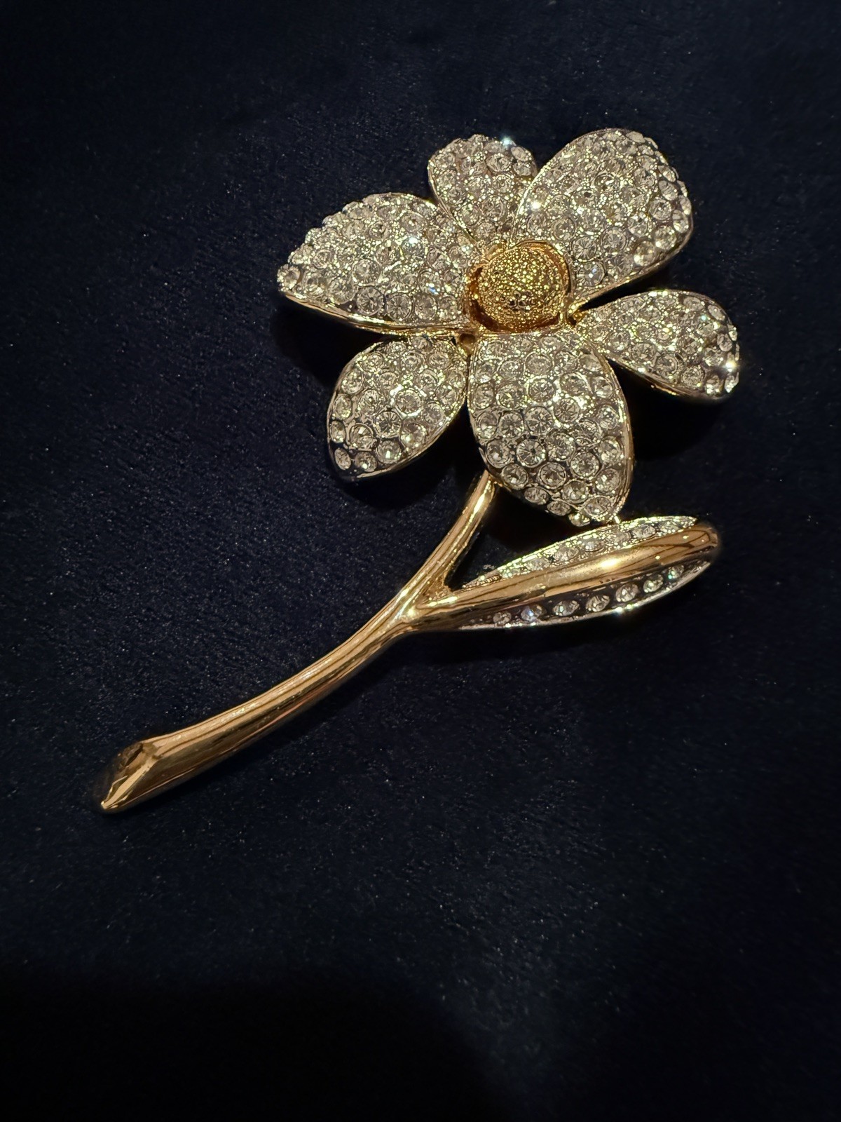 Vintage 60’s CIRO Brooch Pin Daisy Rhinestone Flower Gold-tone Finish High End